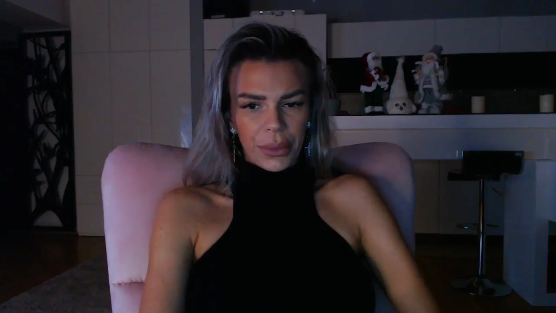 Gallery image thumbnail from D_y_y's myfreecams stream on, 12/10/2024, 05:48 image 13 of 20