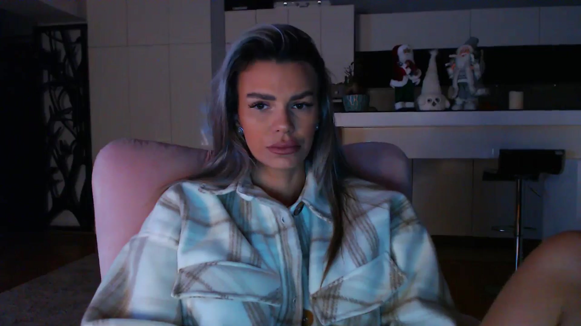 Gallery image thumbnail from D_y_y's myfreecams stream on, 12/12/2024, 05:47 image 7 of 20