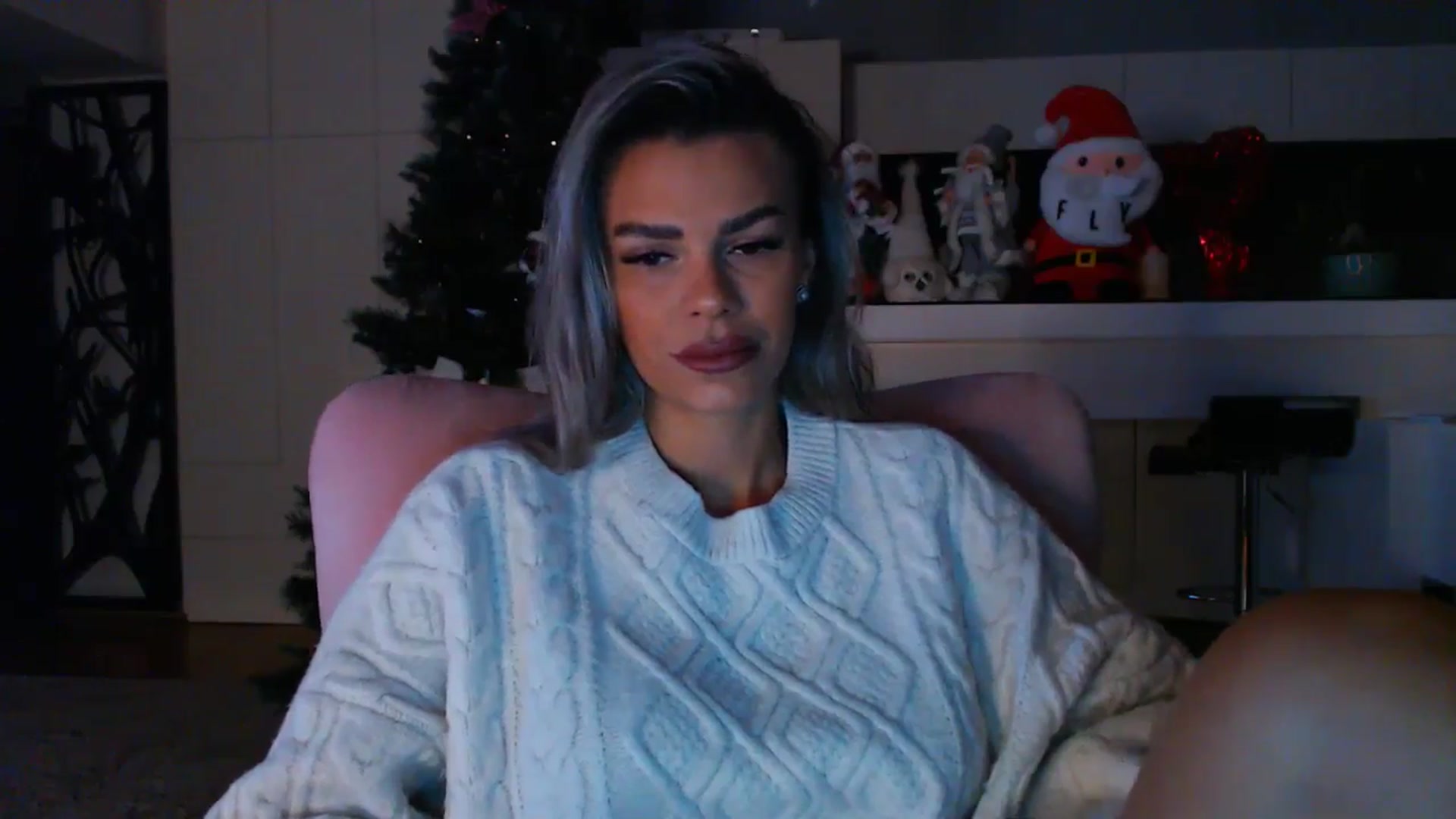 Gallery image thumbnail from D_y_y's myfreecams stream on, 12/17/2024, 05:58 image 8 of 20