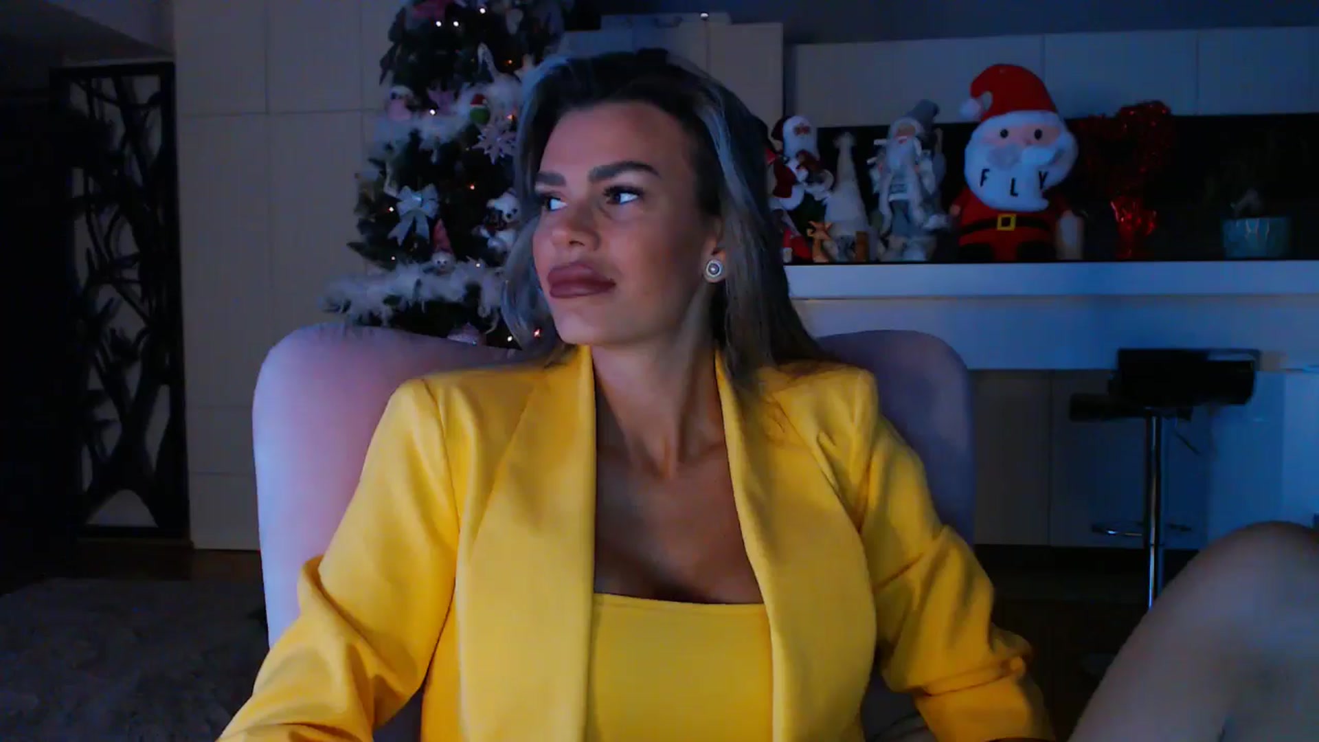 Gallery image thumbnail from D_y_y's myfreecams stream on, 12/27/2024, 06:23 image 7 of 20