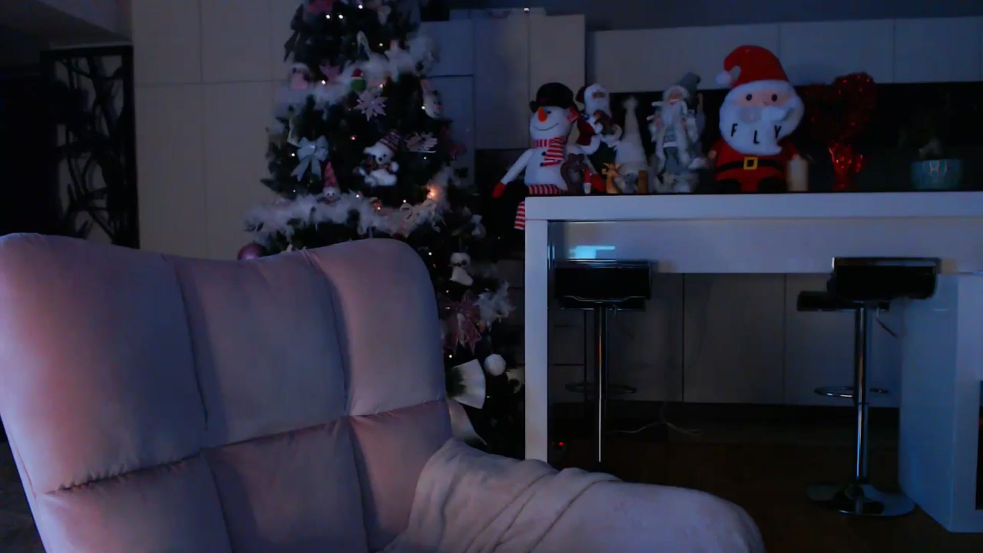 Gallery image thumbnail from D_y_y's myfreecams stream on, 12/27/2024, 06:23 image 13 of 20