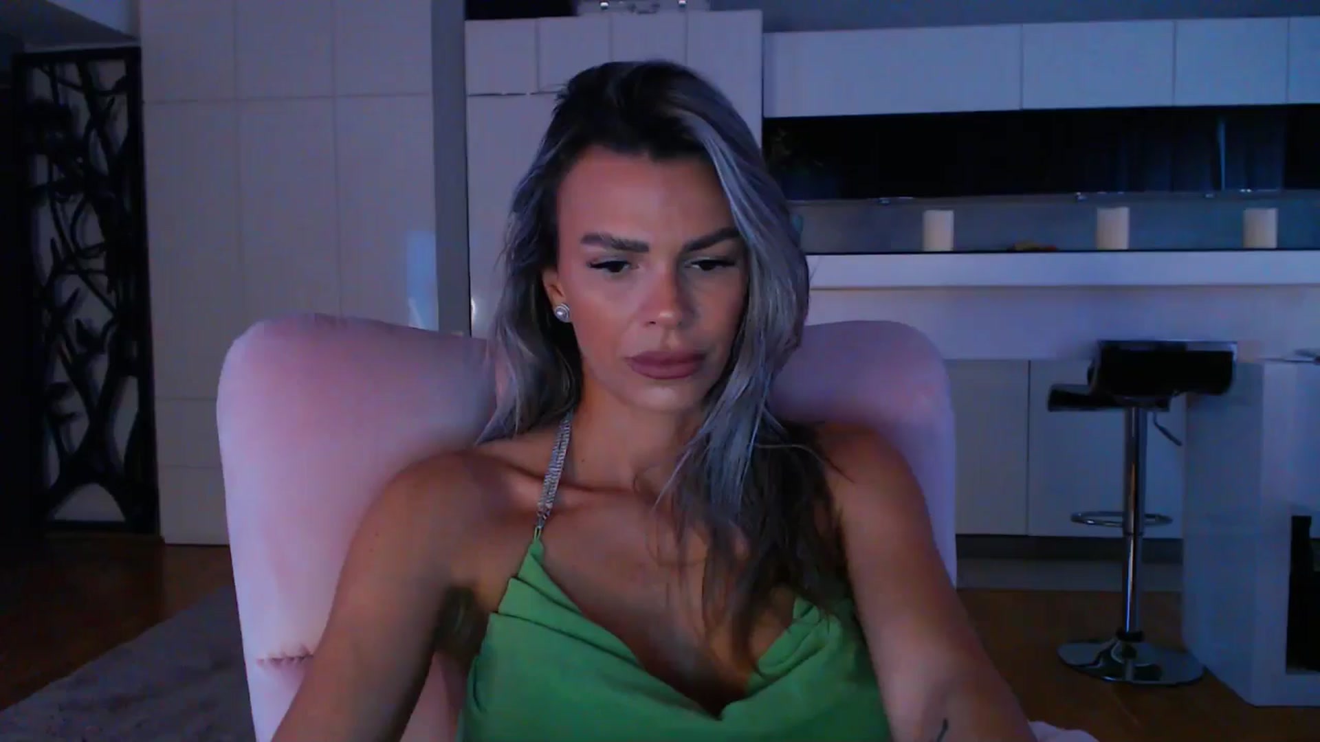 Gallery image thumbnail from D_y_y's myfreecams stream on, 12/31/2024, 06:42 image 20 of 20