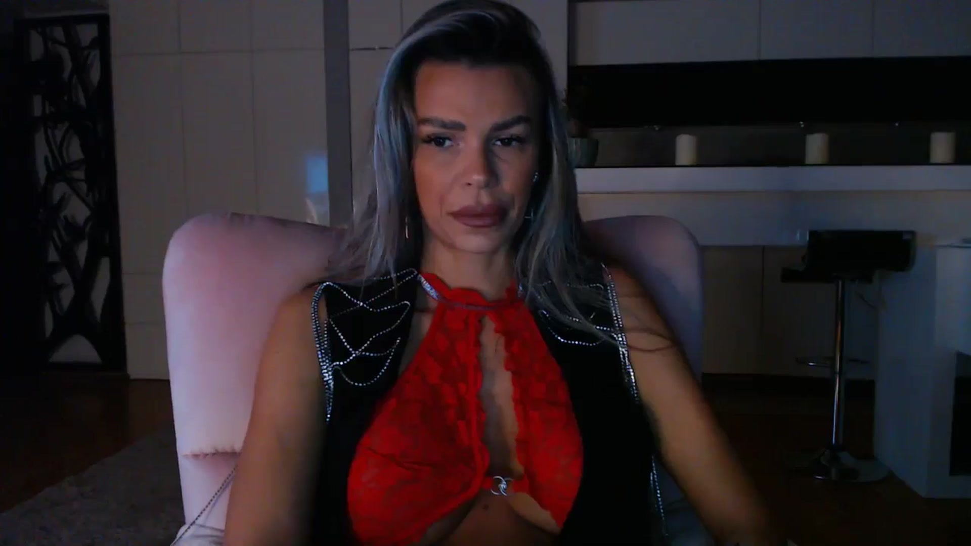 Gallery image thumbnail from D_y_y's myfreecams stream on, 01/04/2025, 05:58 image 10 of 20