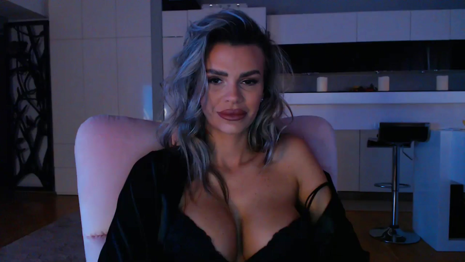 Gallery image thumbnail from D_y_y's myfreecams stream on, 01/07/2025, 06:07 image 20 of 20