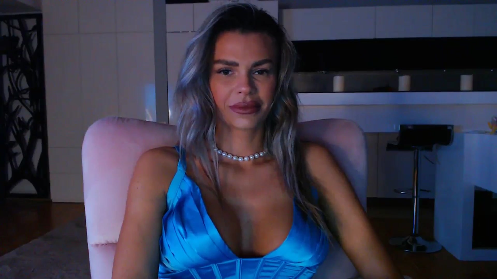 Gallery image thumbnail from D_y_y's myfreecams stream on, 01/08/2025, 06:08 image 9 of 20