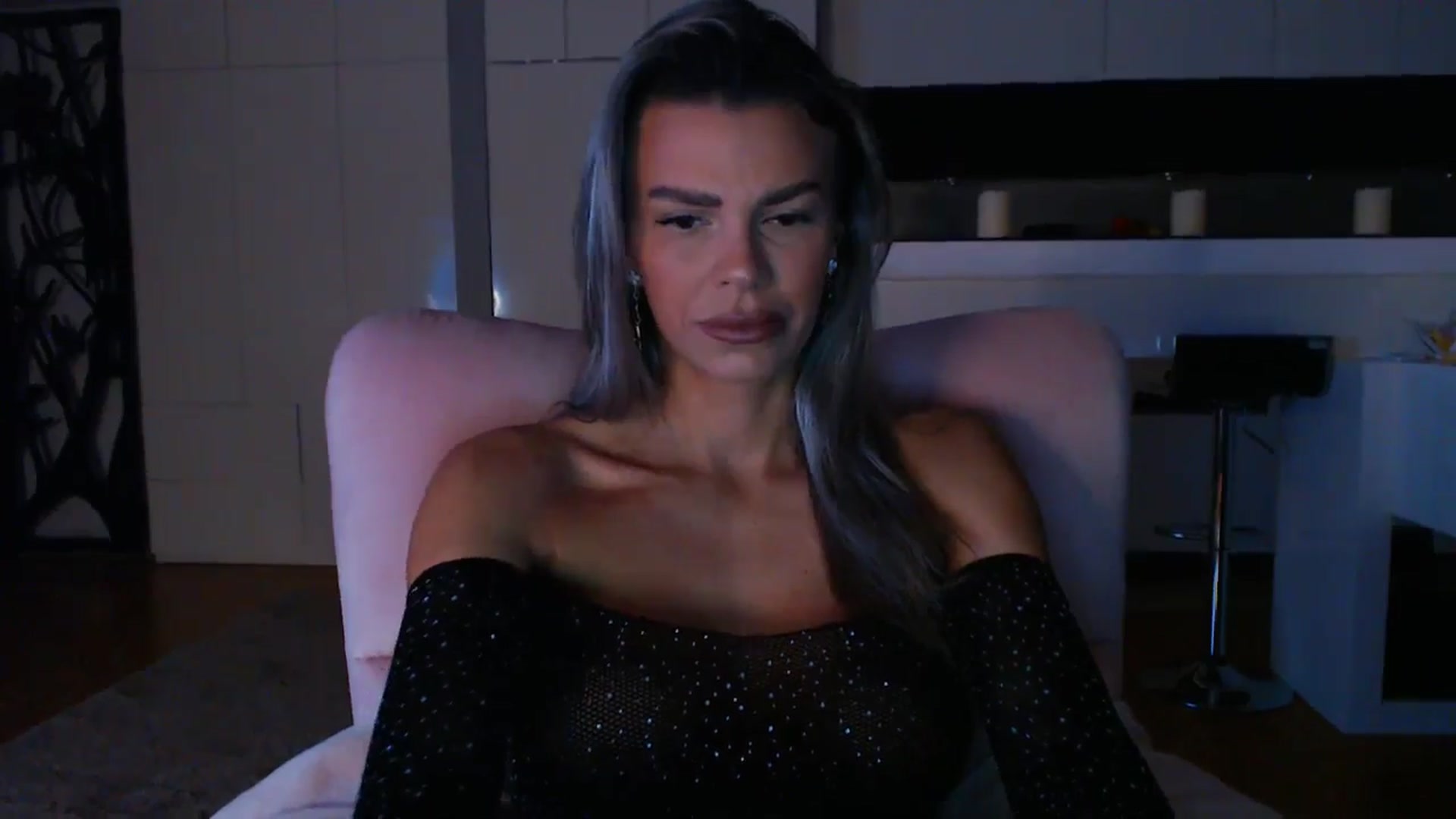 Gallery image thumbnail from D_y_y's myfreecams stream on, 01/11/2025, 06:24 image 5 of 20