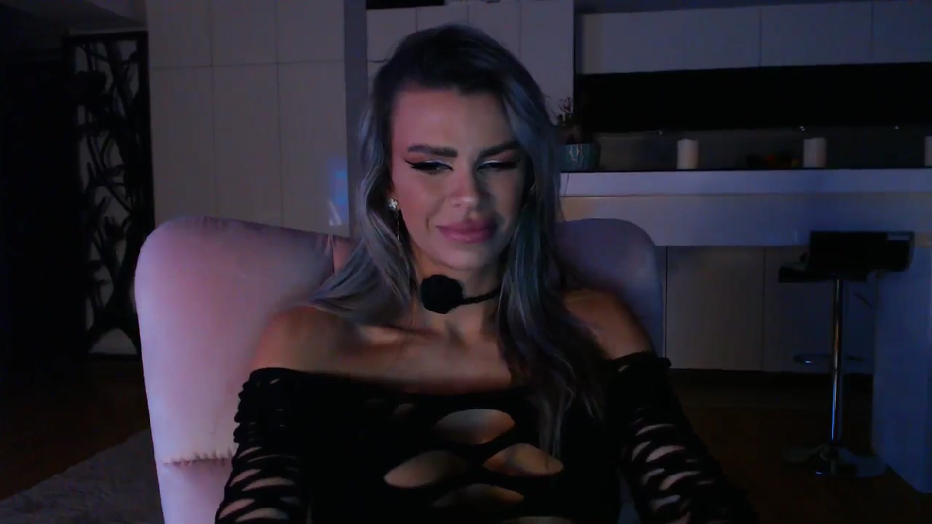 Gallery image thumbnail from D_y_y's myfreecams stream on, 01/12/2025, 05:49 image 17 of 20