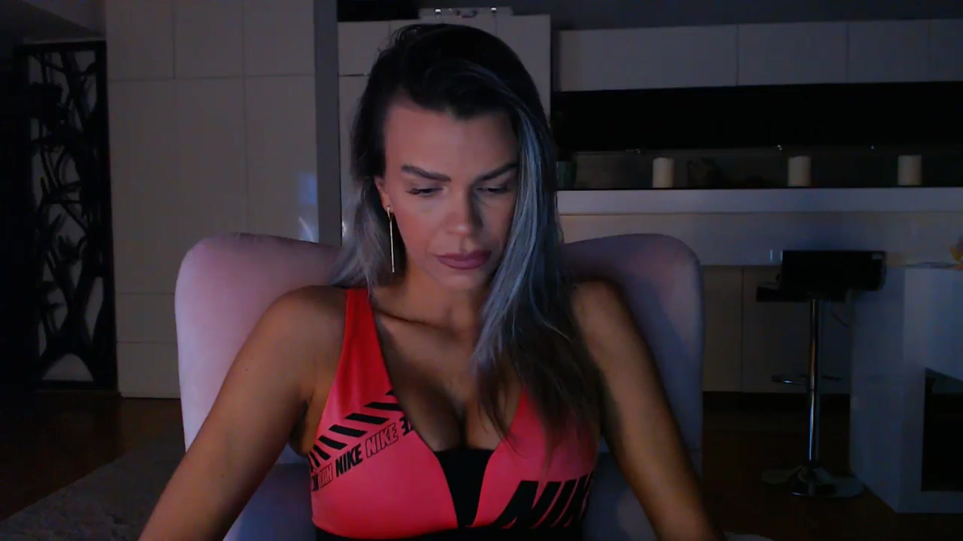 Gallery image thumbnail from D_y_y's myfreecams stream on, 01/16/2025, 05:48 image 14 of 20