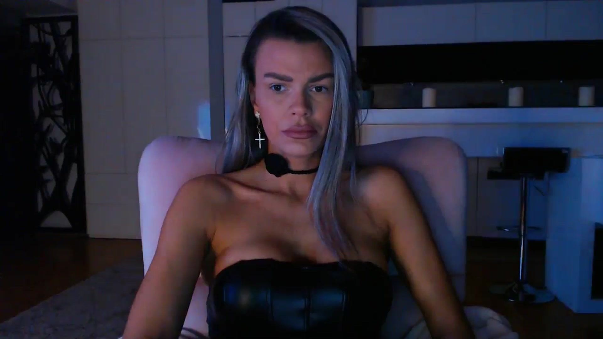 Gallery image thumbnail from D_y_y's myfreecams stream on, 01/17/2025, 05:18 image 6 of 20