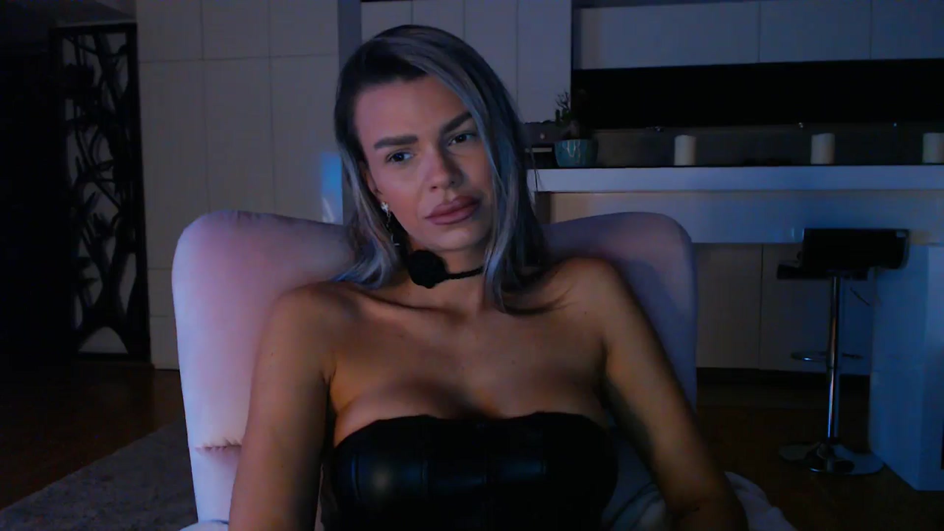 Gallery image thumbnail from D_y_y's myfreecams stream on, 01/17/2025, 05:18 image 13 of 20