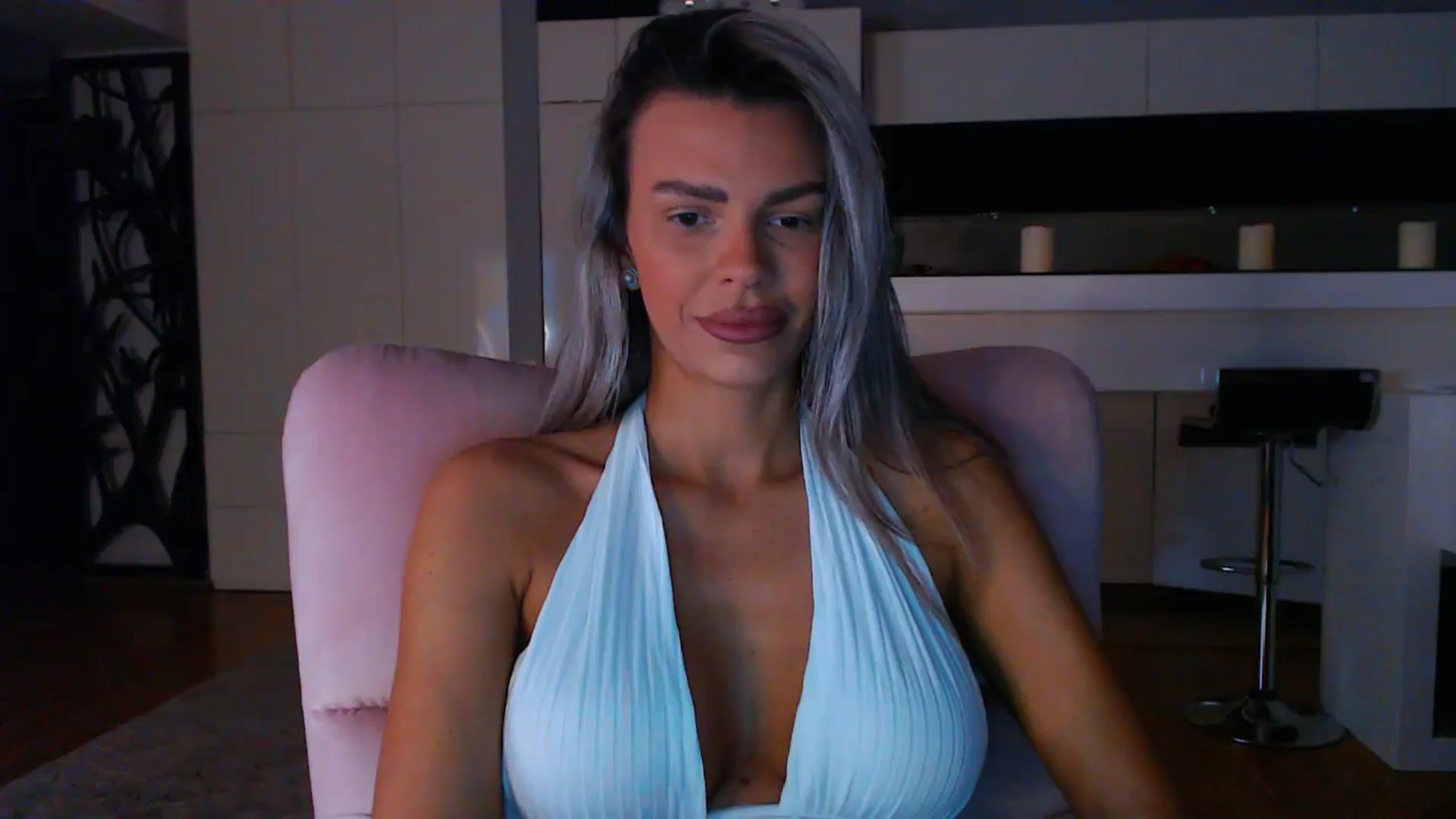 Gallery image thumbnail from D_y_y's myfreecams stream on, 01/19/2025, 06:08 image 13 of 20