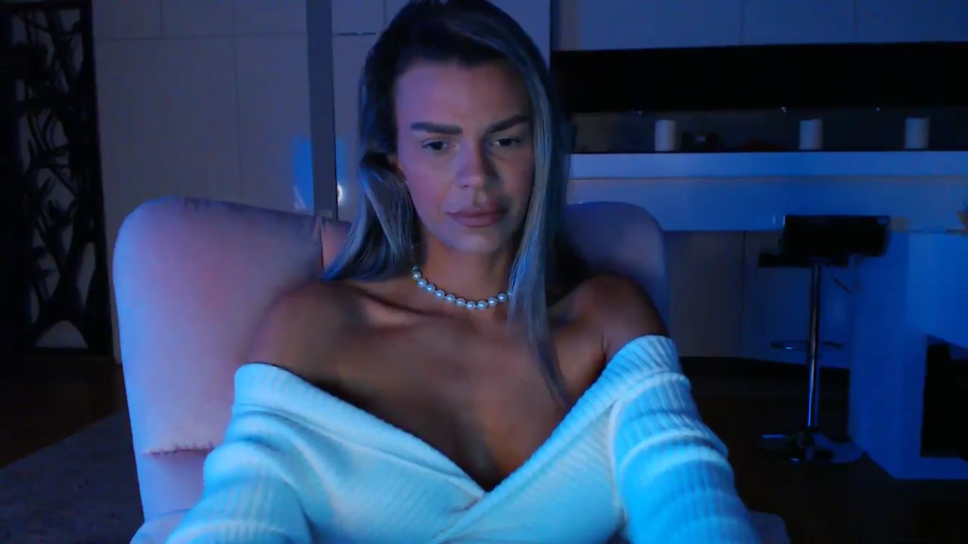 Gallery image thumbnail from D_y_y's myfreecams stream on, 01/20/2025, 05:20 image 14 of 20