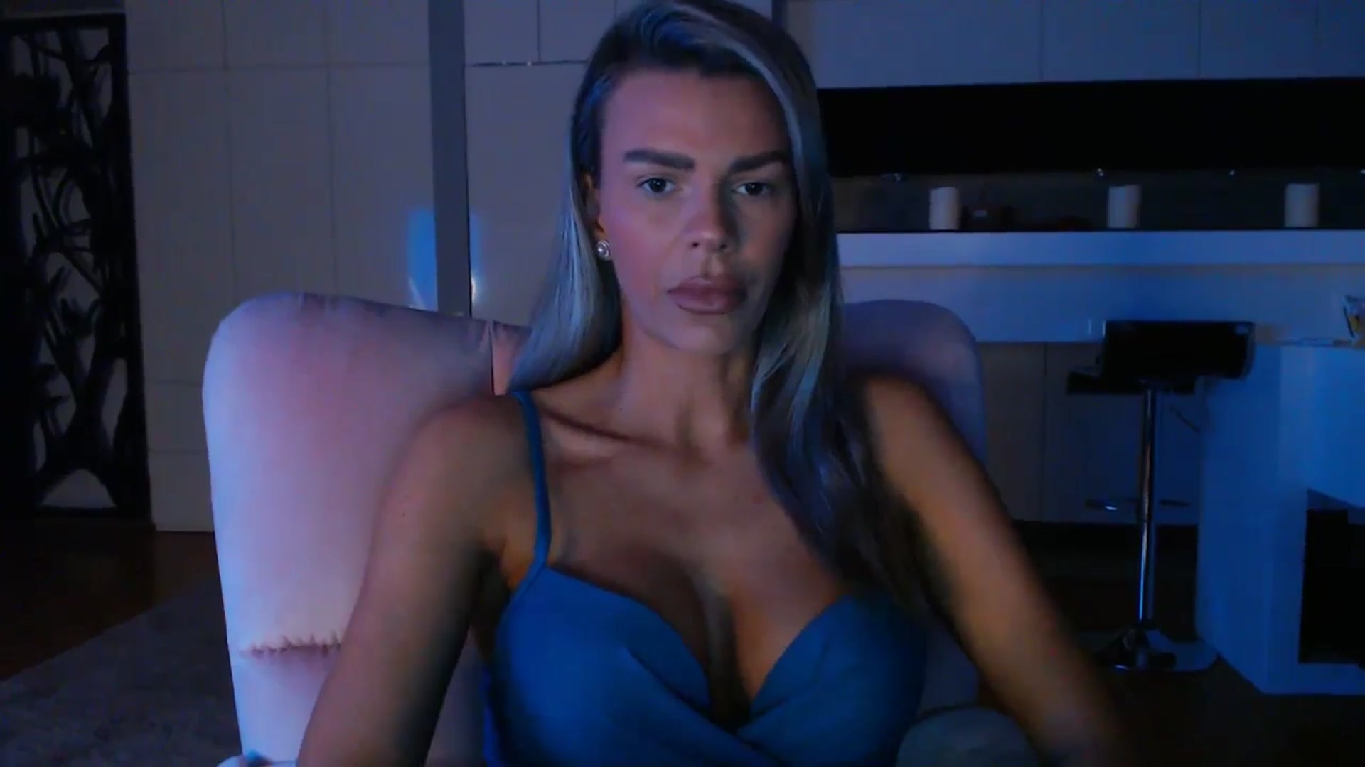 Gallery image thumbnail from D_y_y's myfreecams stream on, 01/22/2025, 05:22 image 5 of 20