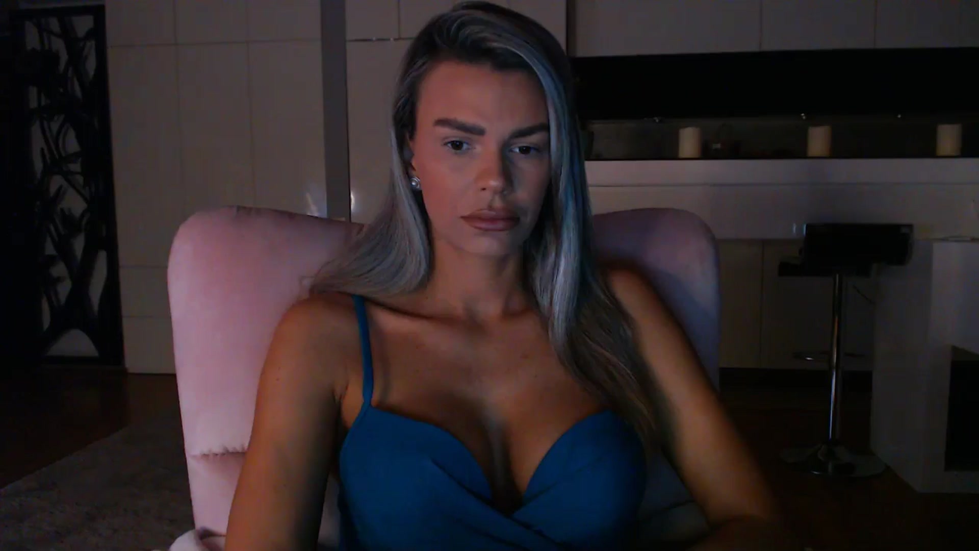 Gallery image thumbnail from D_y_y's myfreecams stream on, 01/22/2025, 05:22 image 13 of 20