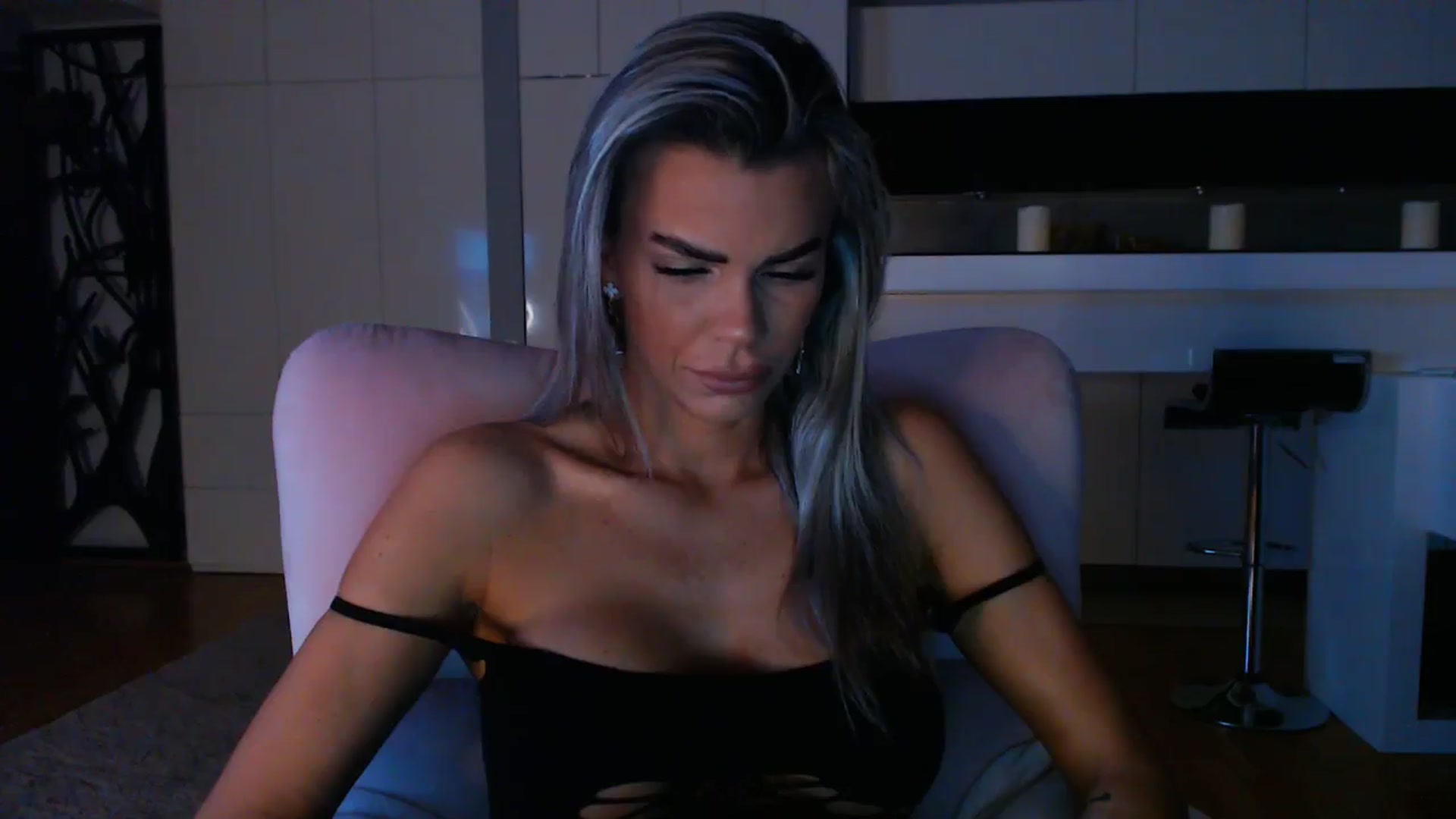 Gallery image thumbnail from D_y_y's myfreecams stream on, 01/24/2025, 05:49 image 3 of 20