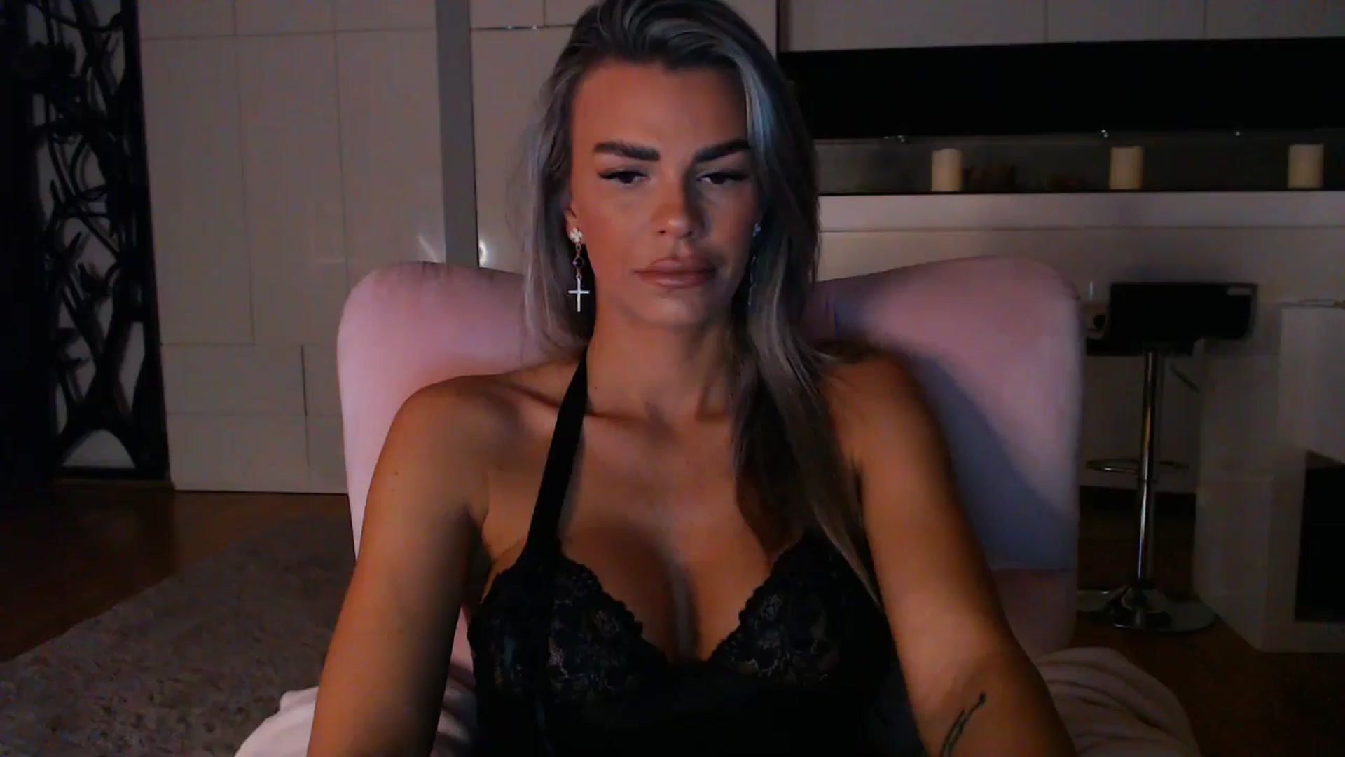 Gallery image thumbnail from D_y_y's myfreecams stream on, 01/25/2025, 05:13 image 1 of 20