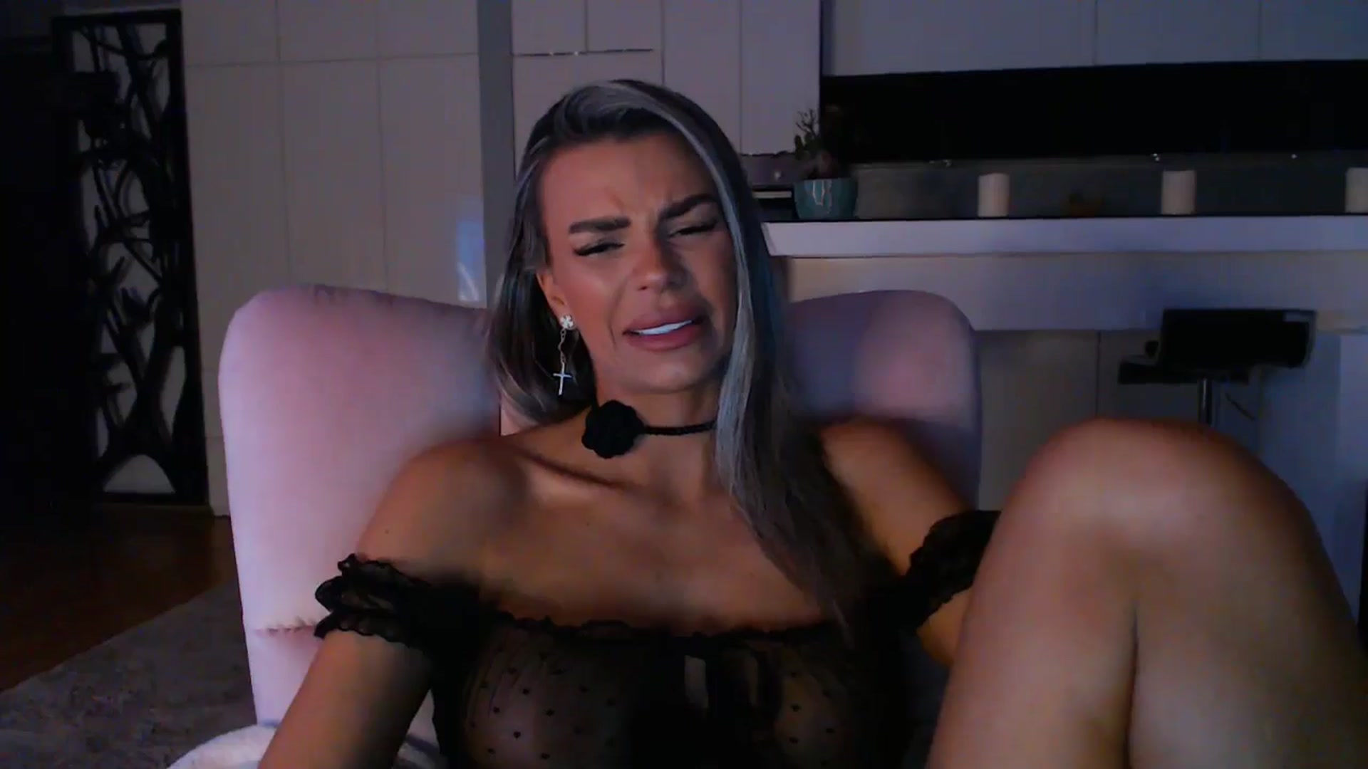 Gallery image thumbnail from D_y_y's myfreecams stream on, 01/27/2025, 05:40 image 20 of 20