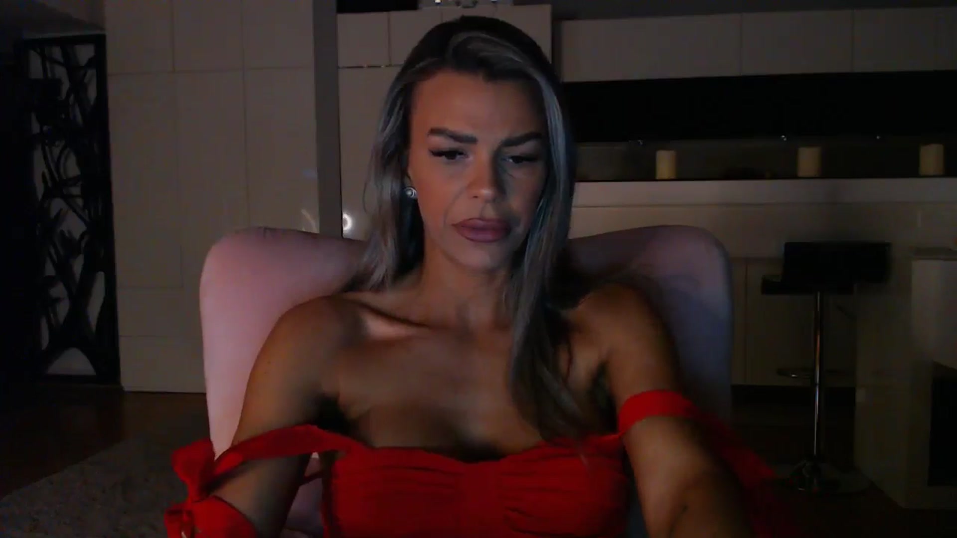 Gallery image thumbnail from D_y_y's myfreecams stream on, 02/03/2025, 06:03 image 6 of 20