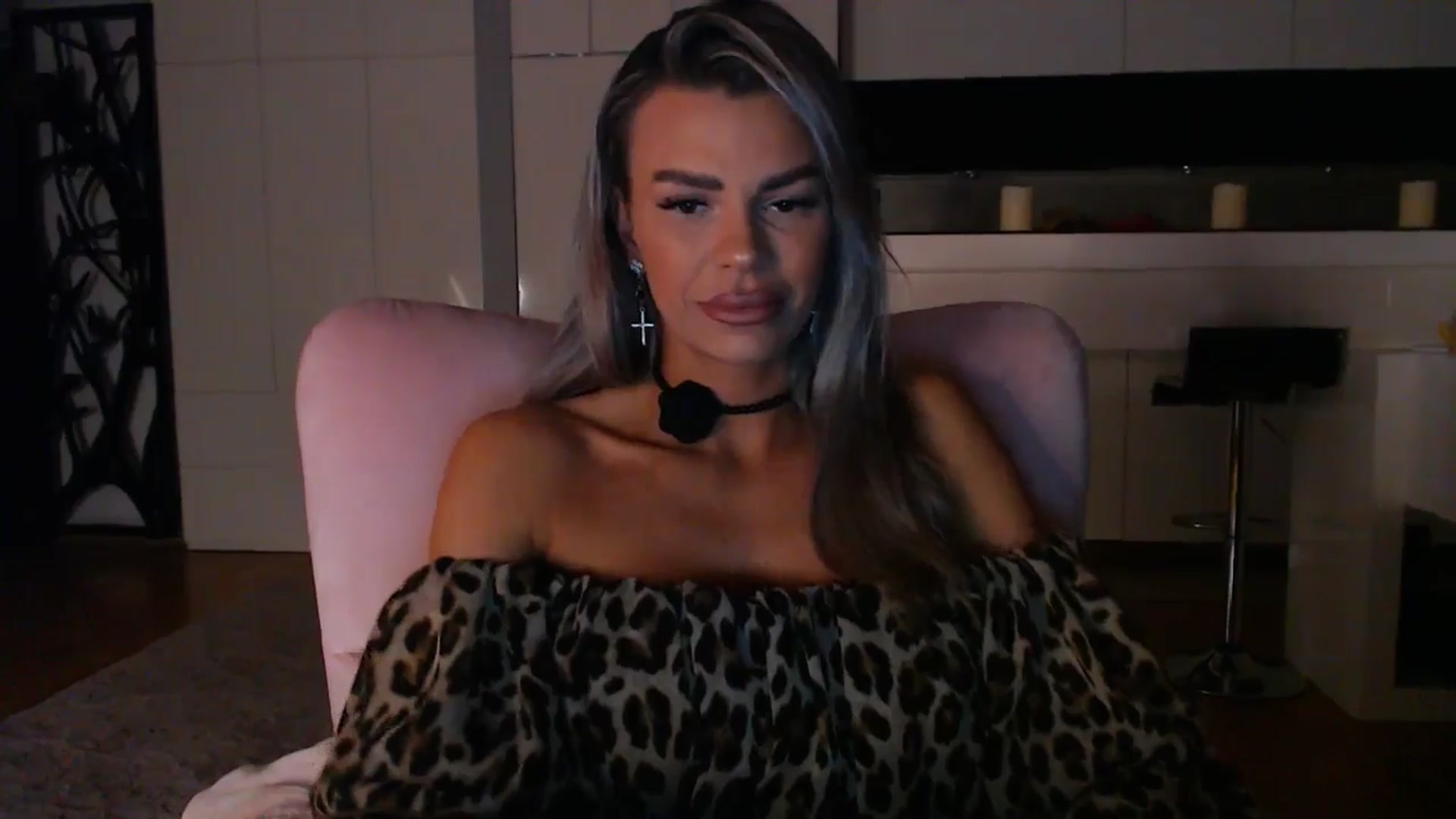 Gallery image thumbnail from D_y_y's myfreecams stream on, 02/05/2025, 05:48 image 4 of 20