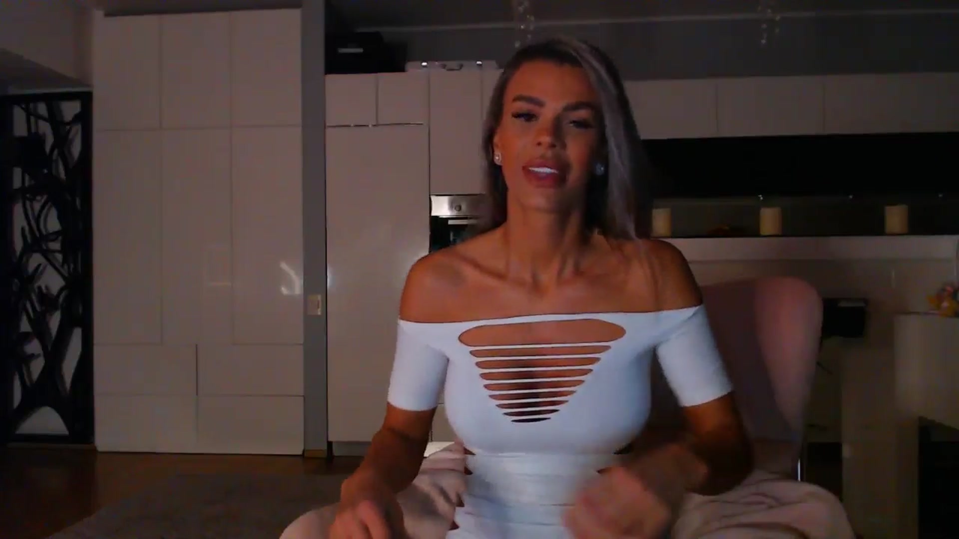 Gallery image thumbnail from D_y_y's myfreecams stream on, 02/08/2025, 05:31 image 3 of 20