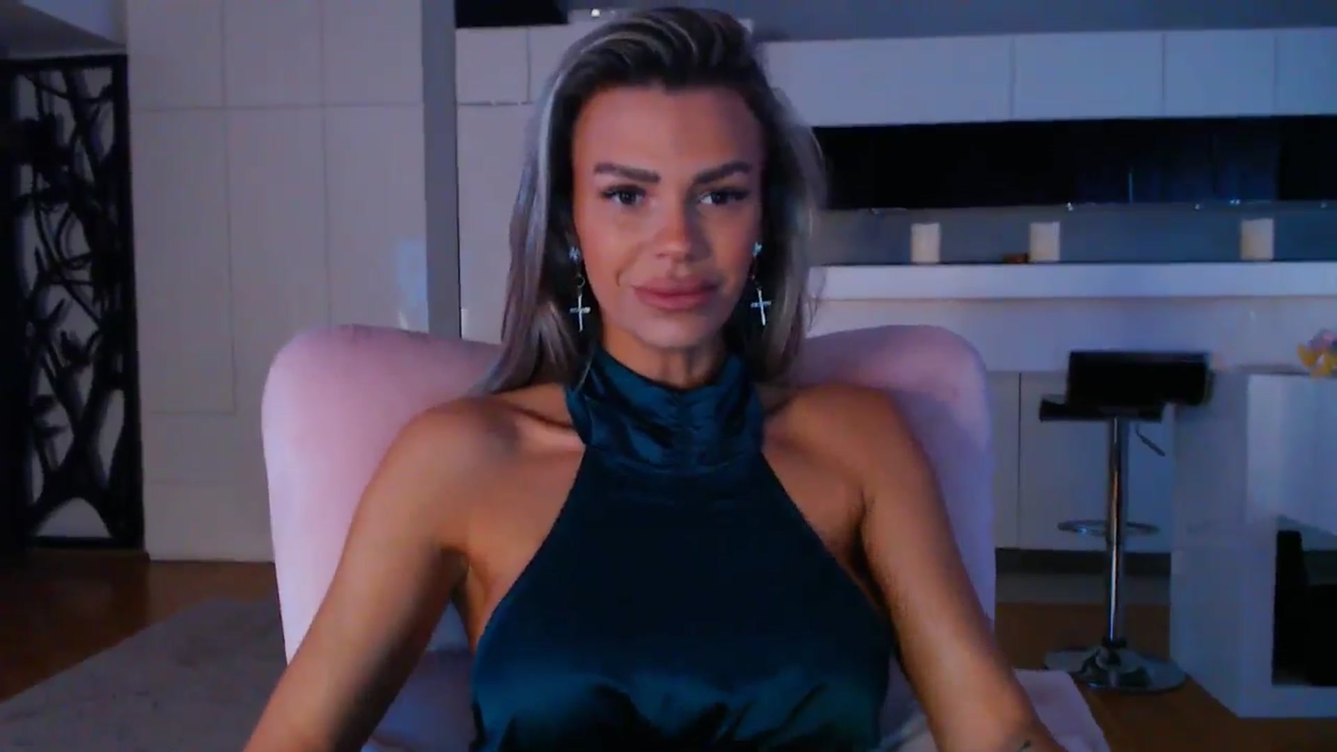 Gallery image thumbnail from D_y_y's myfreecams stream on, 02/14/2025, 05:44 image 19 of 20