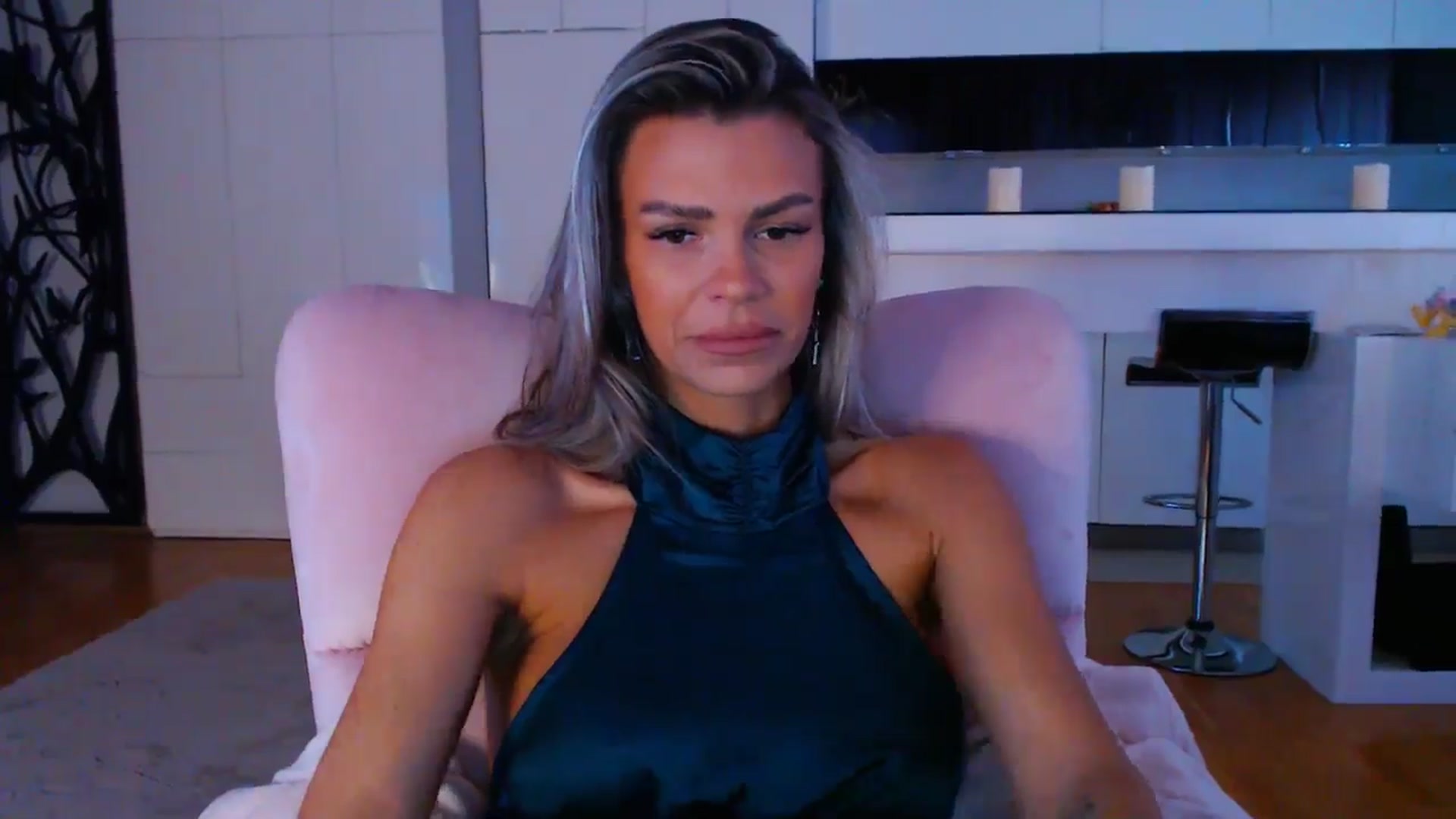 Gallery image thumbnail from D_y_y's myfreecams stream on, 02/14/2025, 06:20 image 6 of 20
