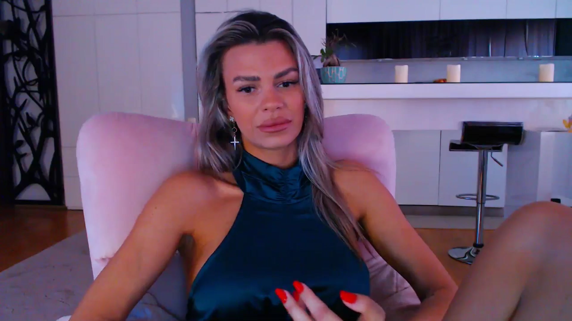 Gallery image thumbnail from D_y_y's myfreecams stream on, 02/14/2025, 06:20 image 13 of 20