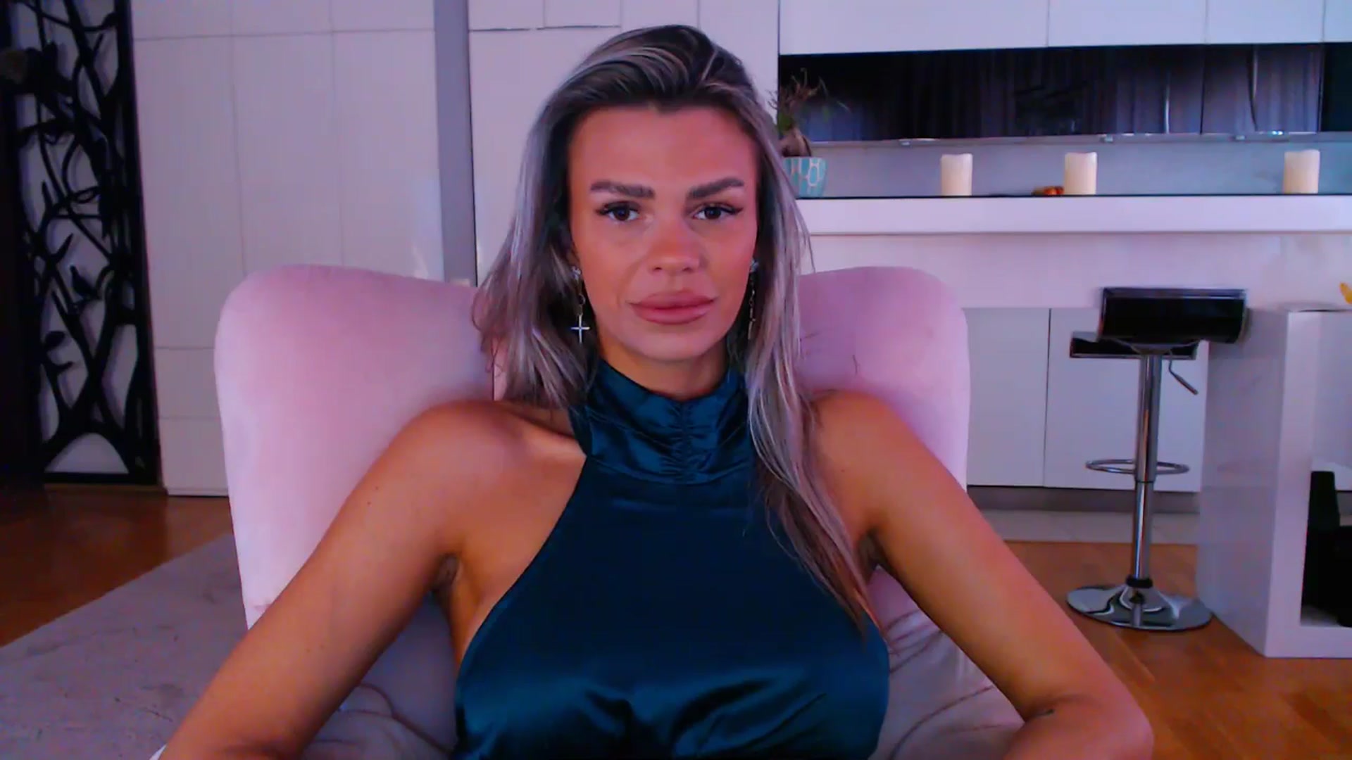 Gallery image thumbnail from D_y_y's myfreecams stream on, 02/14/2025, 06:20 image 15 of 20
