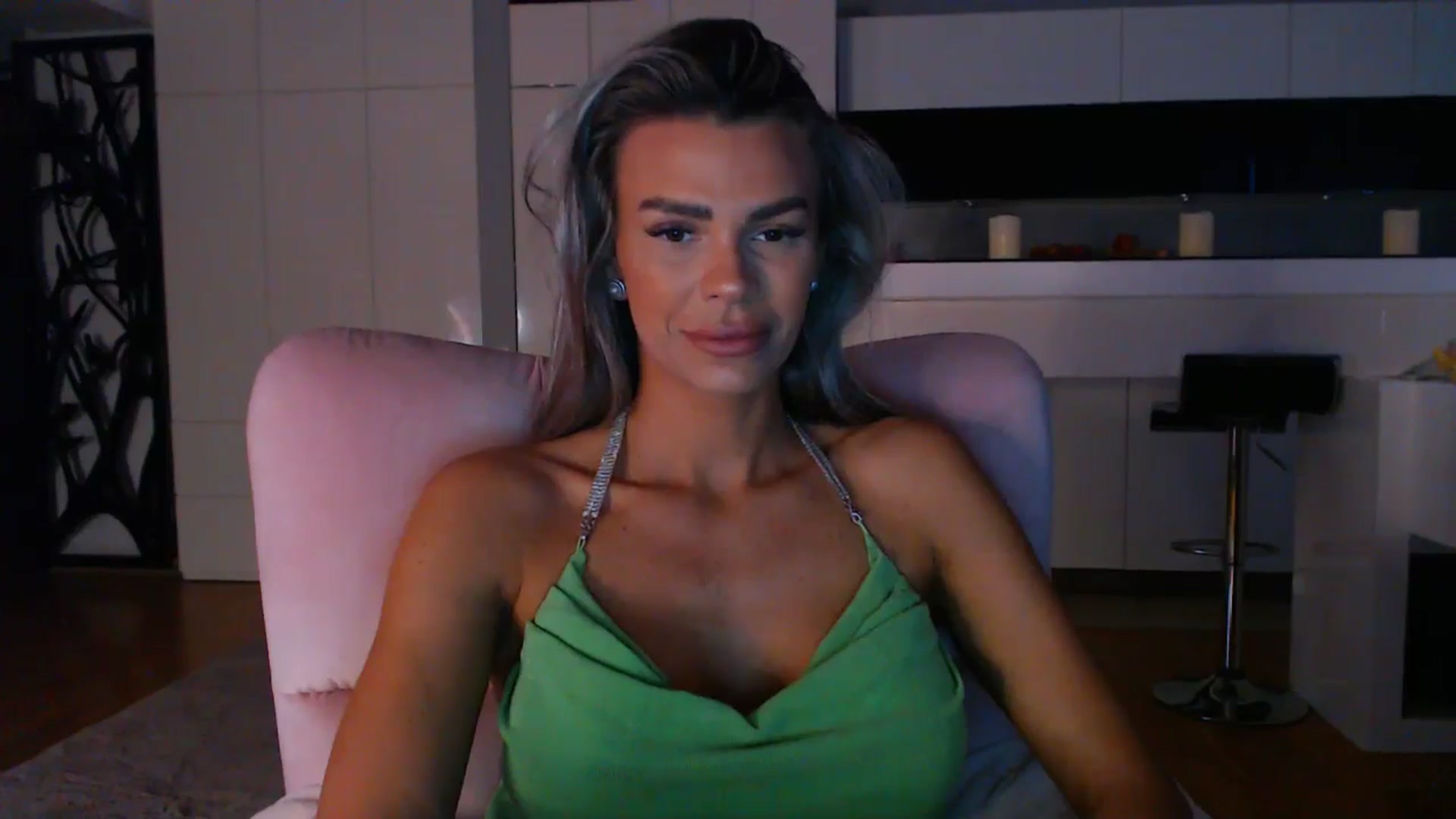 Gallery image thumbnail from D_y_y's myfreecams stream on, 02/18/2025, 06:08 image 11 of 20