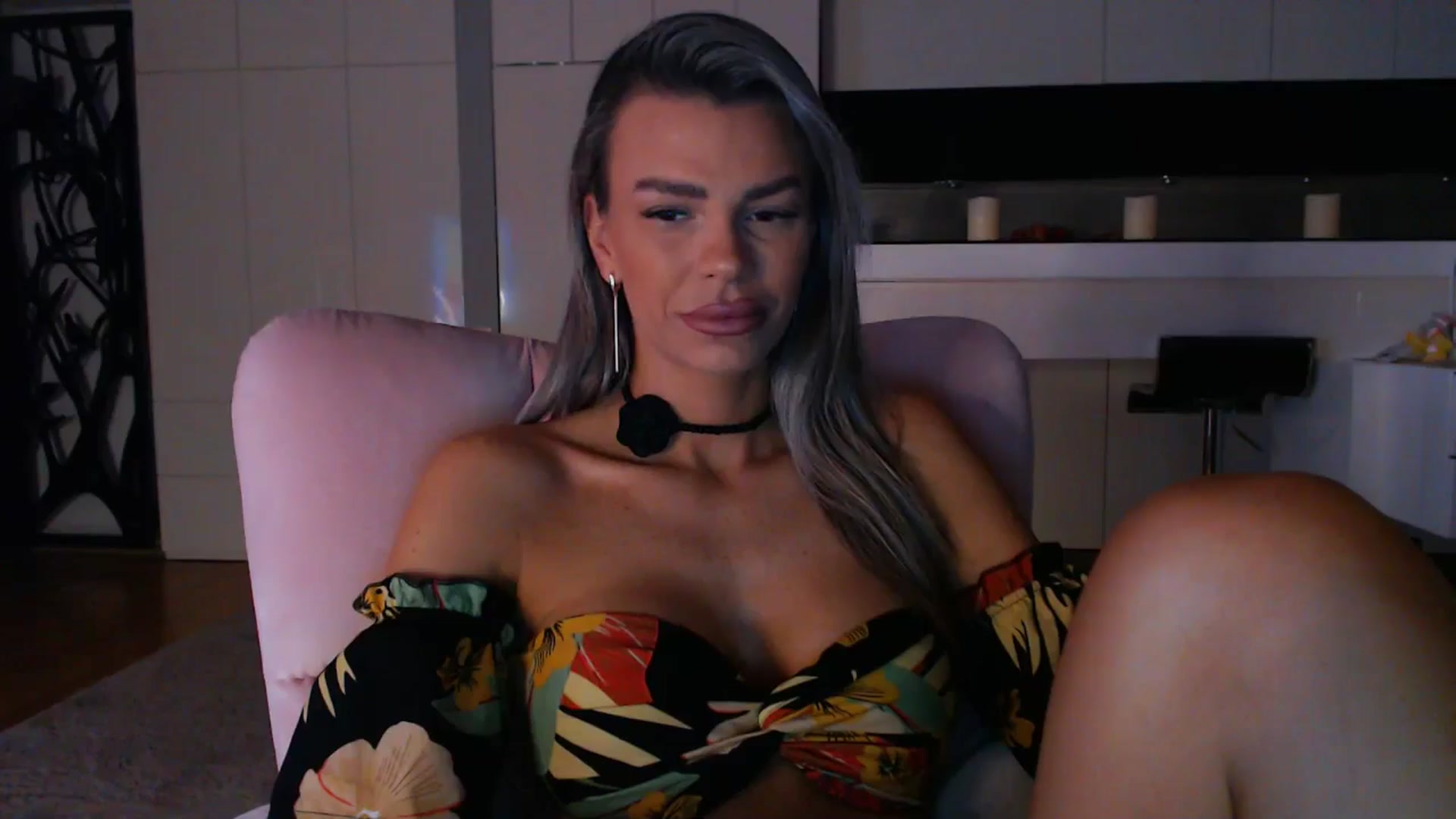 Gallery image thumbnail from D_y_y's myfreecams stream on, 02/19/2025, 06:02 image 1 of 20
