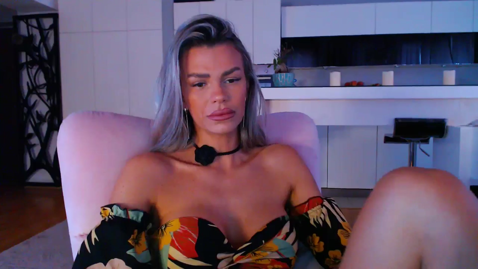 Gallery image thumbnail from D_y_y's myfreecams stream on, 02/19/2025, 06:02 image 17 of 20