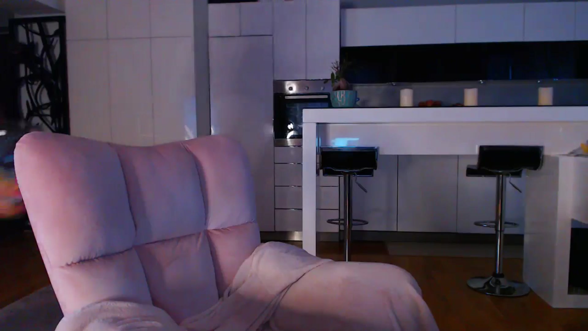 Gallery image thumbnail from D_y_y's myfreecams stream on, 02/19/2025, 06:02 image 13 of 20