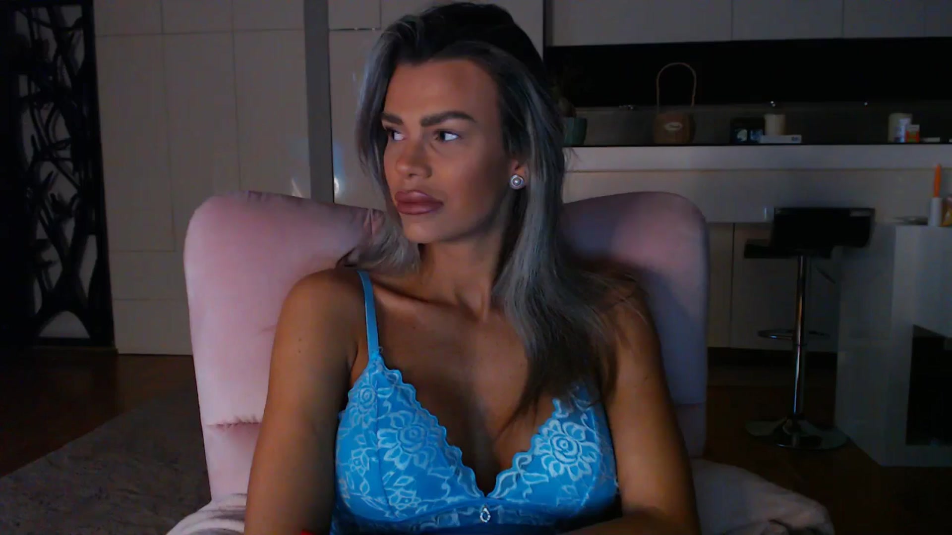 Gallery image thumbnail from D_y_y's myfreecams stream on, 03/10/2025, 05:04 image 2 of 20