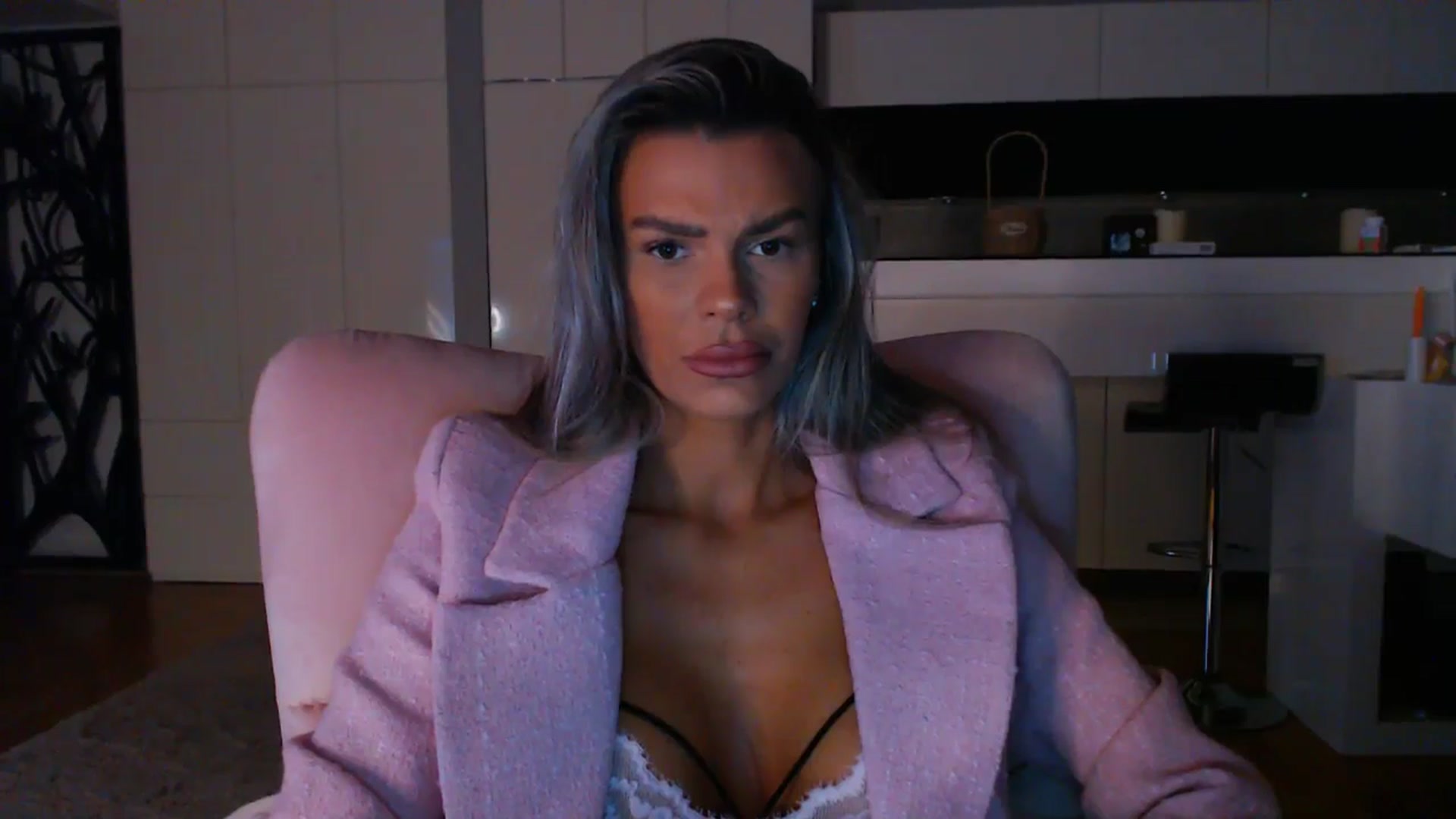 Gallery image thumbnail from D_y_y's myfreecams stream on, 03/11/2025, 04:42 image 6 of 20