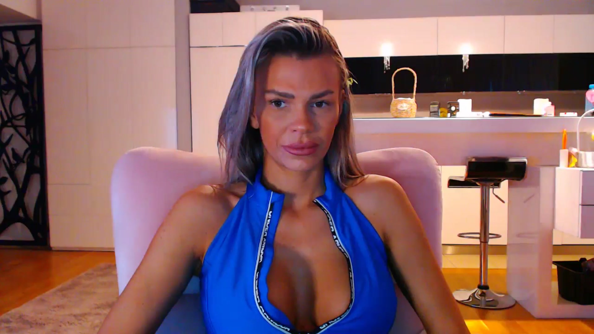 Gallery image thumbnail from D_y_y's myfreecams stream on, 03/14/2025, 04:43 image 6 of 20