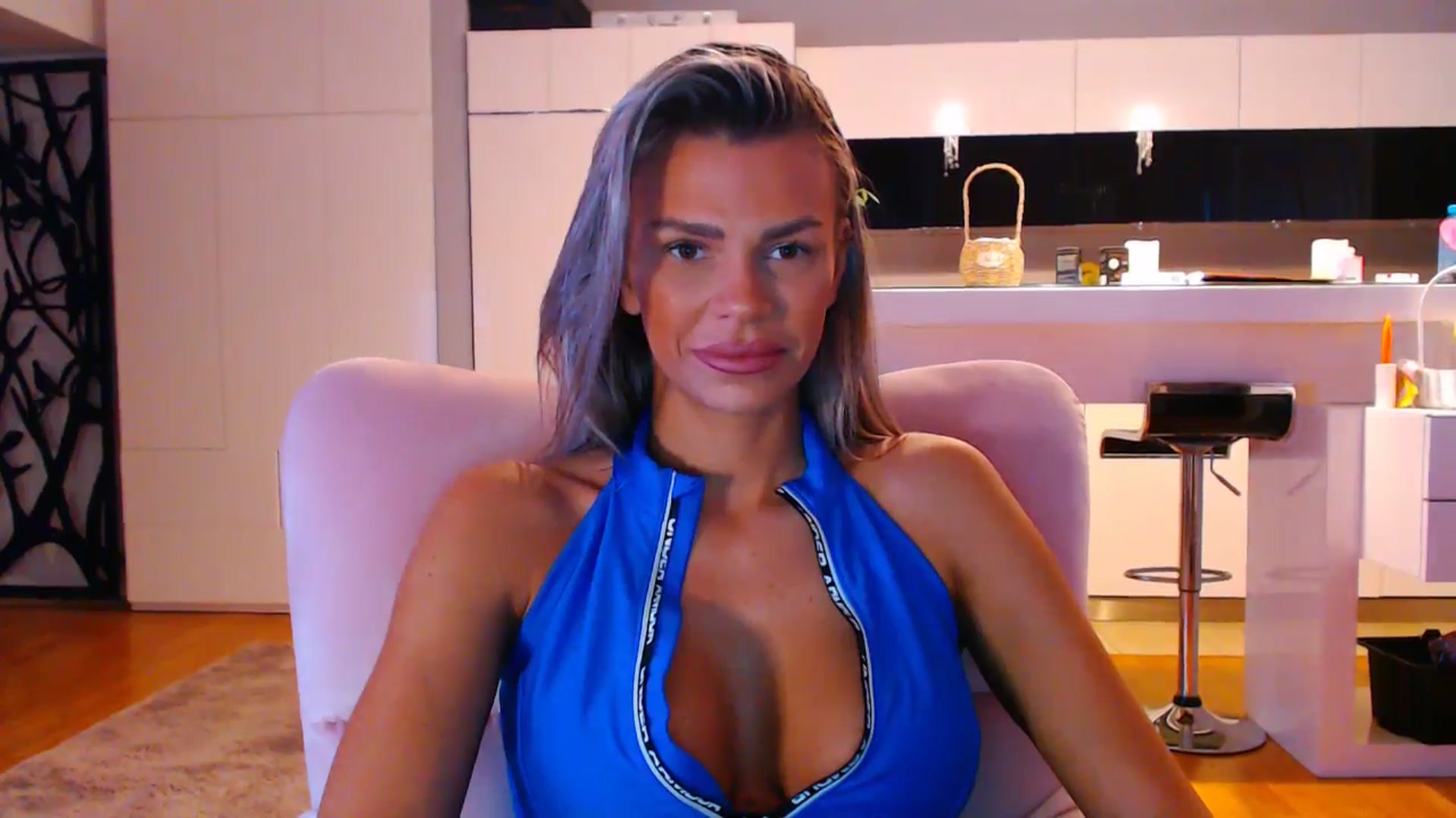 Gallery image thumbnail from D_y_y's myfreecams stream on, 03/14/2025, 04:43 image 7 of 20