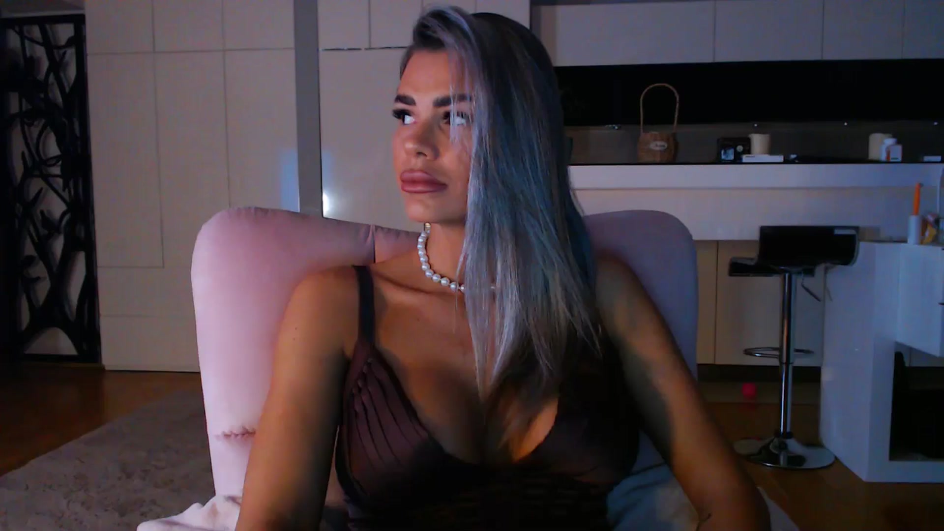 Gallery image thumbnail from D_y_y's myfreecams stream on, 03/16/2025, 04:53 image 1 of 20