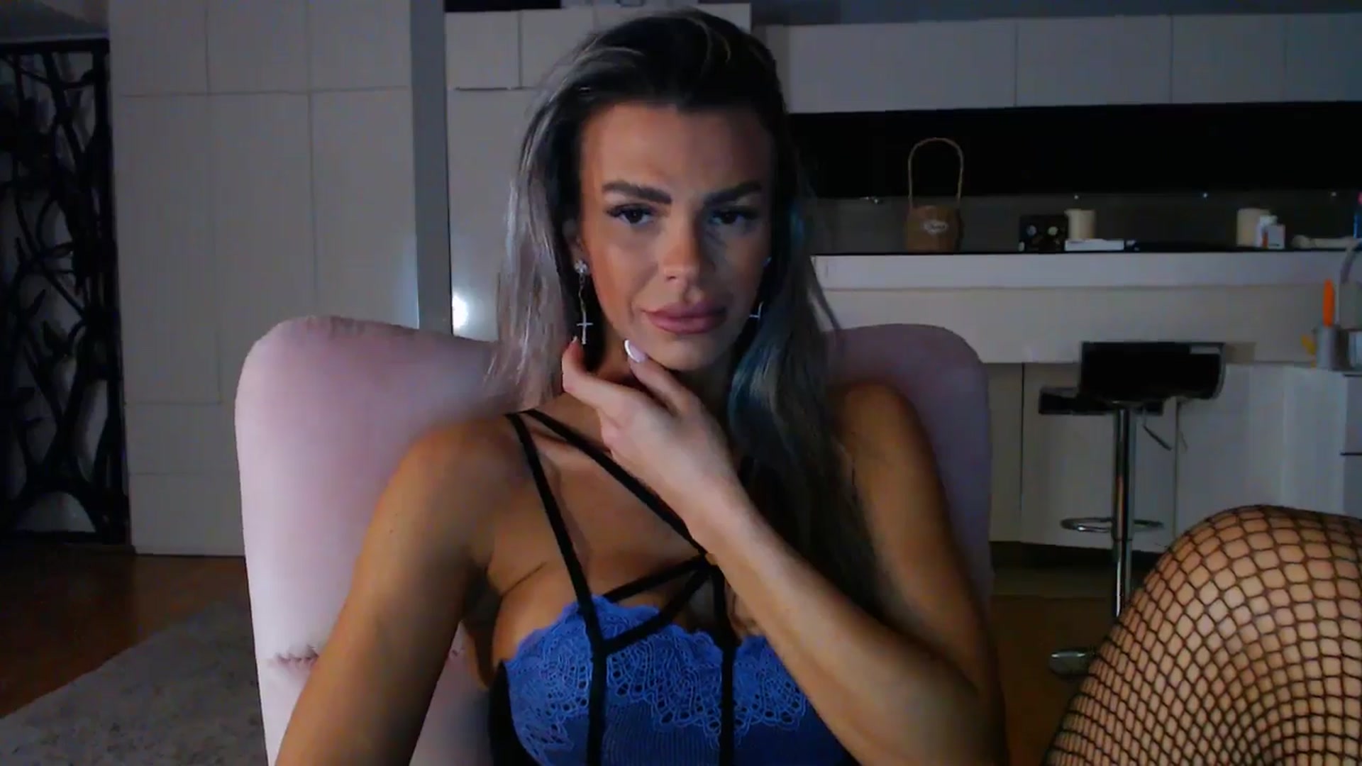 Gallery image thumbnail from D_y_y's myfreecams stream on, 03/22/2025, 05:13 image 8 of 20