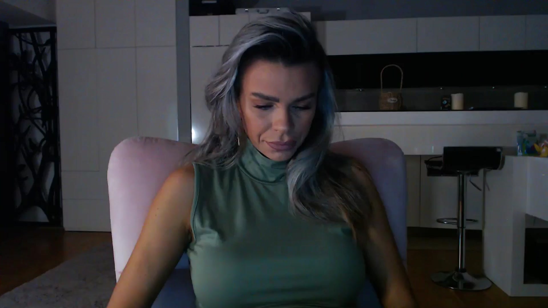 Gallery image thumbnail from D_y_y's myfreecams stream on, 04/09/2025, 04:22 image 1 of 20