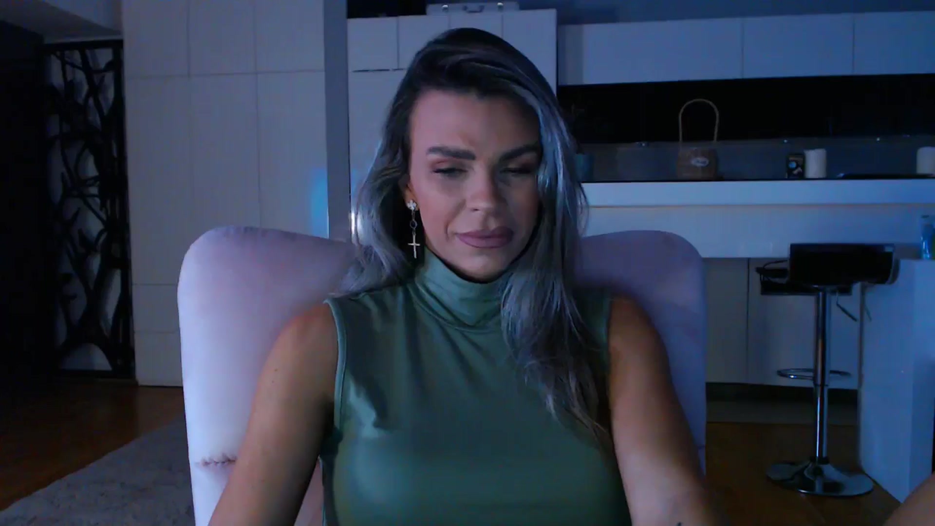 Gallery image thumbnail from D_y_y's myfreecams stream on, 04/09/2025, 04:22 image 10 of 20