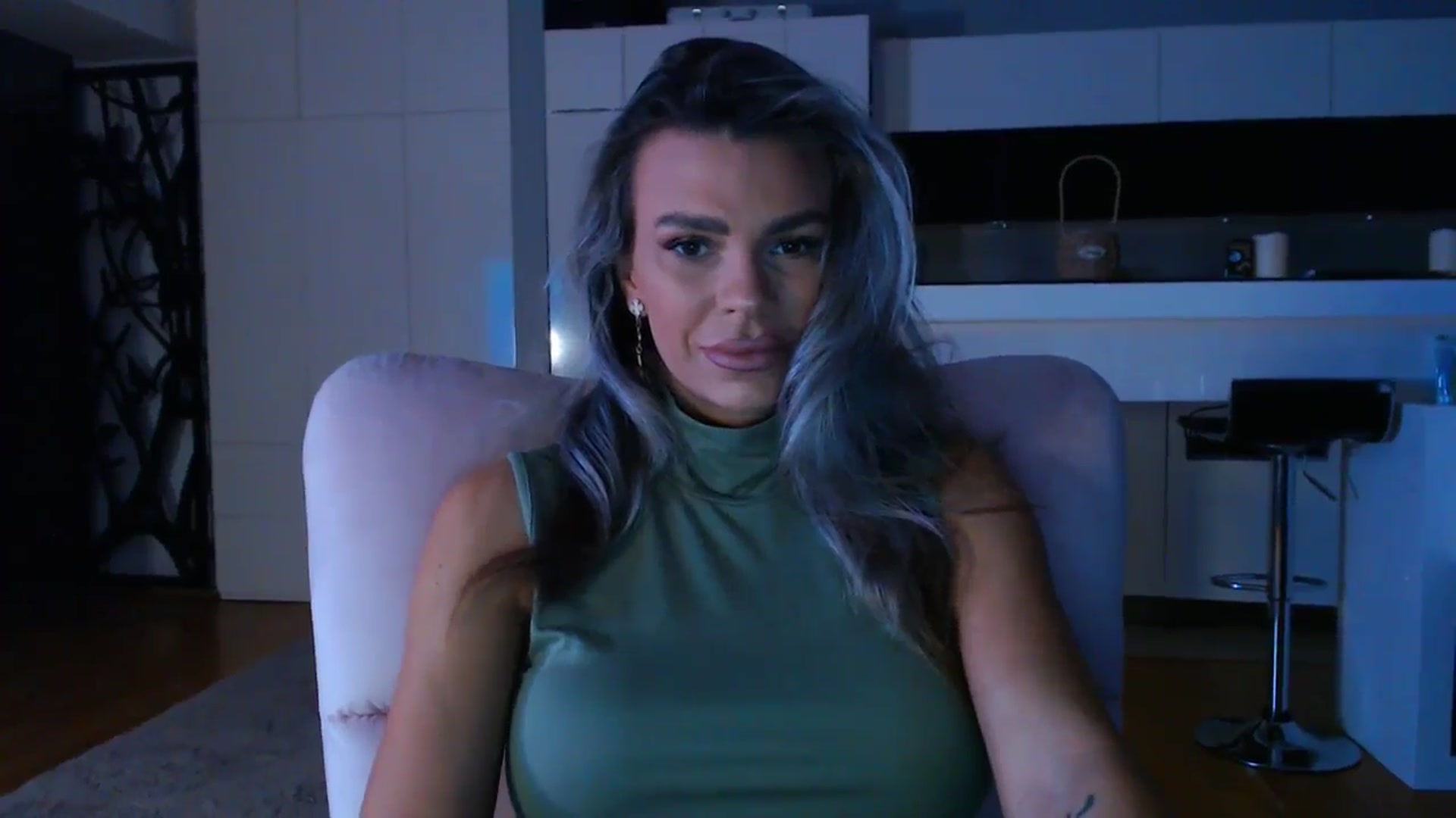 Gallery image thumbnail from D_y_y's myfreecams stream on, 04/09/2025, 04:22 image 4 of 20