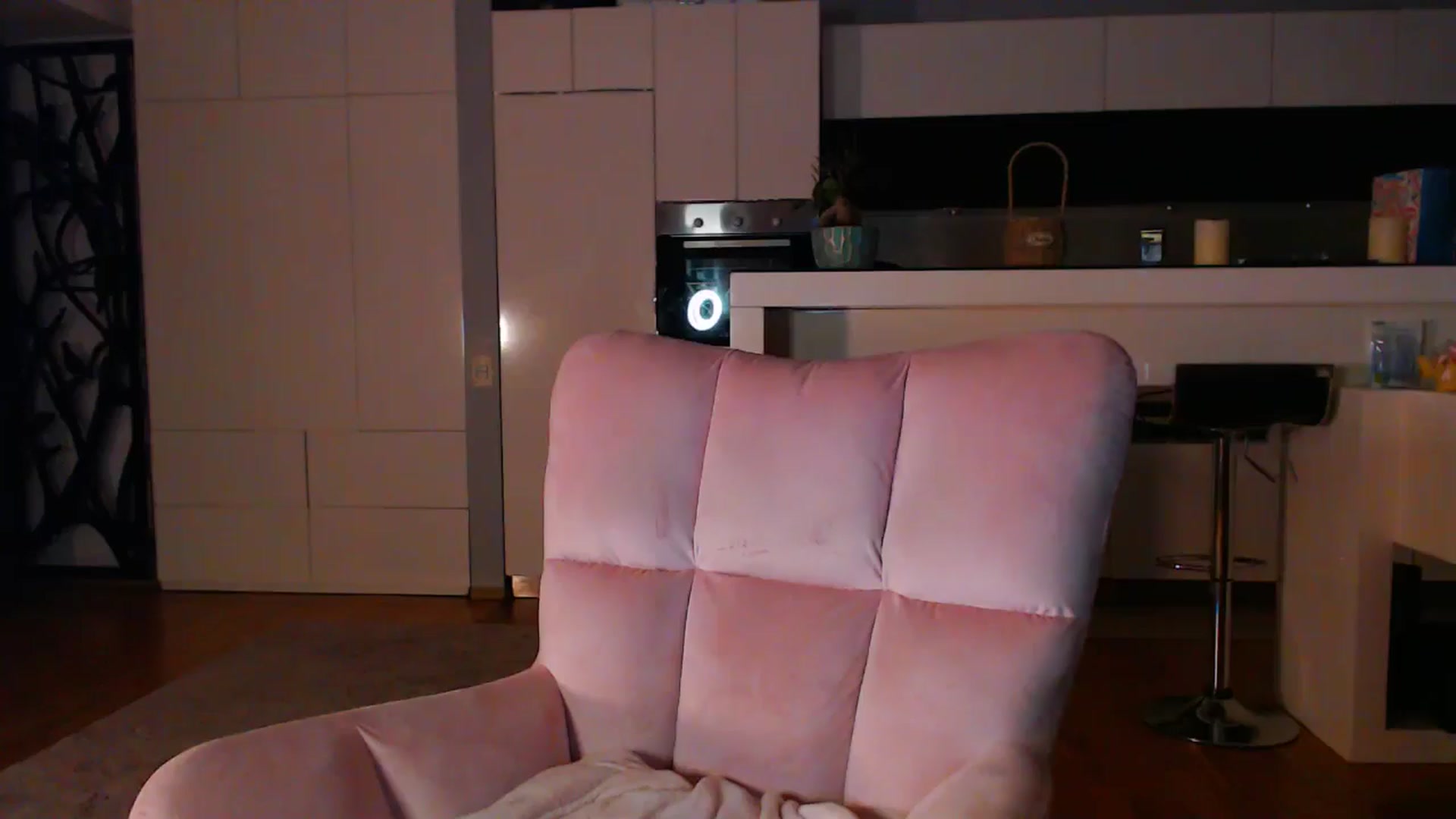 Gallery image thumbnail from D_y_y's myfreecams stream on, 04/14/2025, 04:27 image 1 of 20