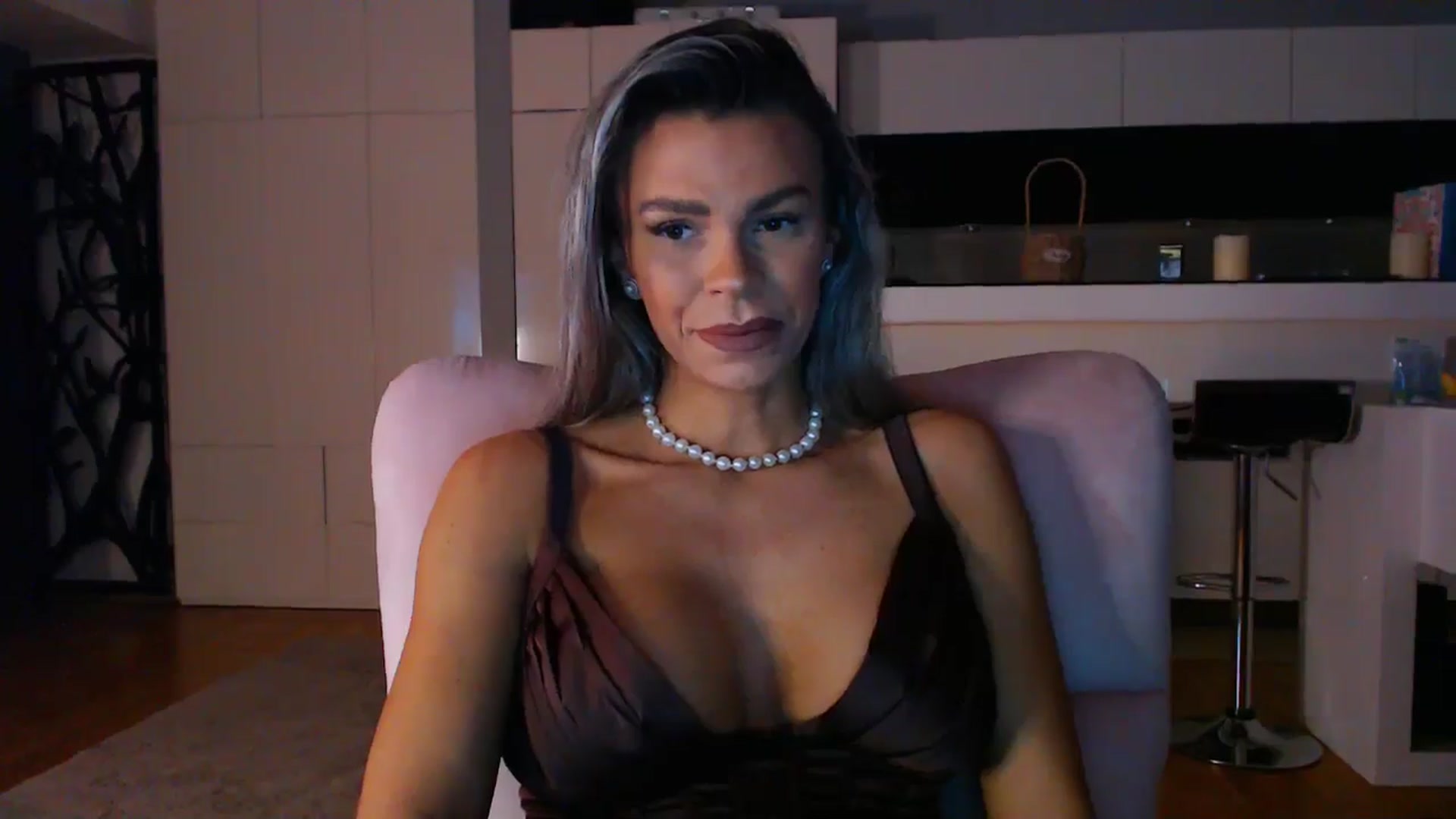 Gallery image thumbnail from D_y_y's myfreecams stream on, 04/14/2025, 04:27 image 6 of 20