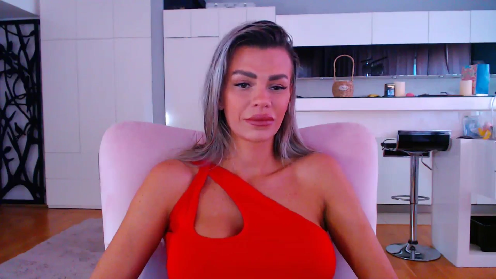 Gallery image thumbnail from D_y_y's myfreecams stream on, 04/30/2025, 04:48 image 13 of 20