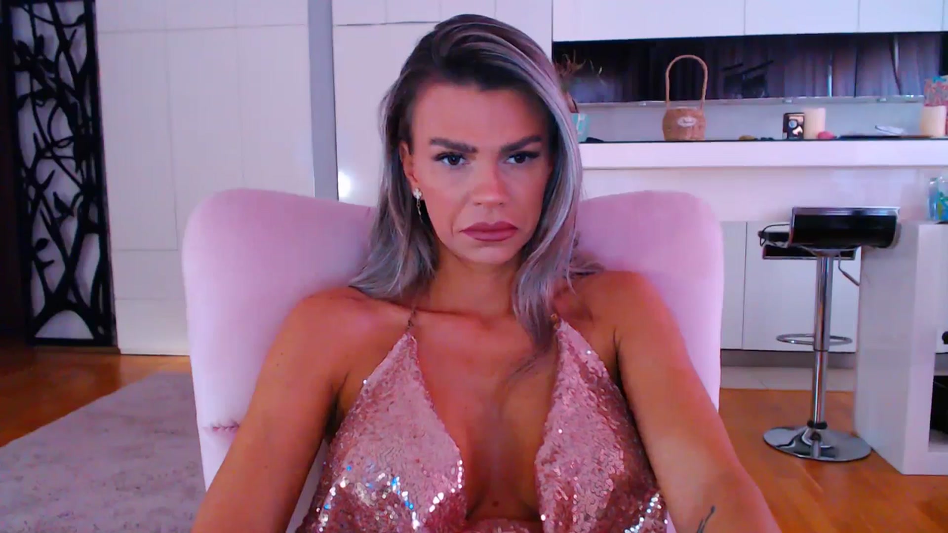 Gallery image thumbnail from D_y_y's myfreecams stream on, 05/04/2025, 04:51 image 13 of 20