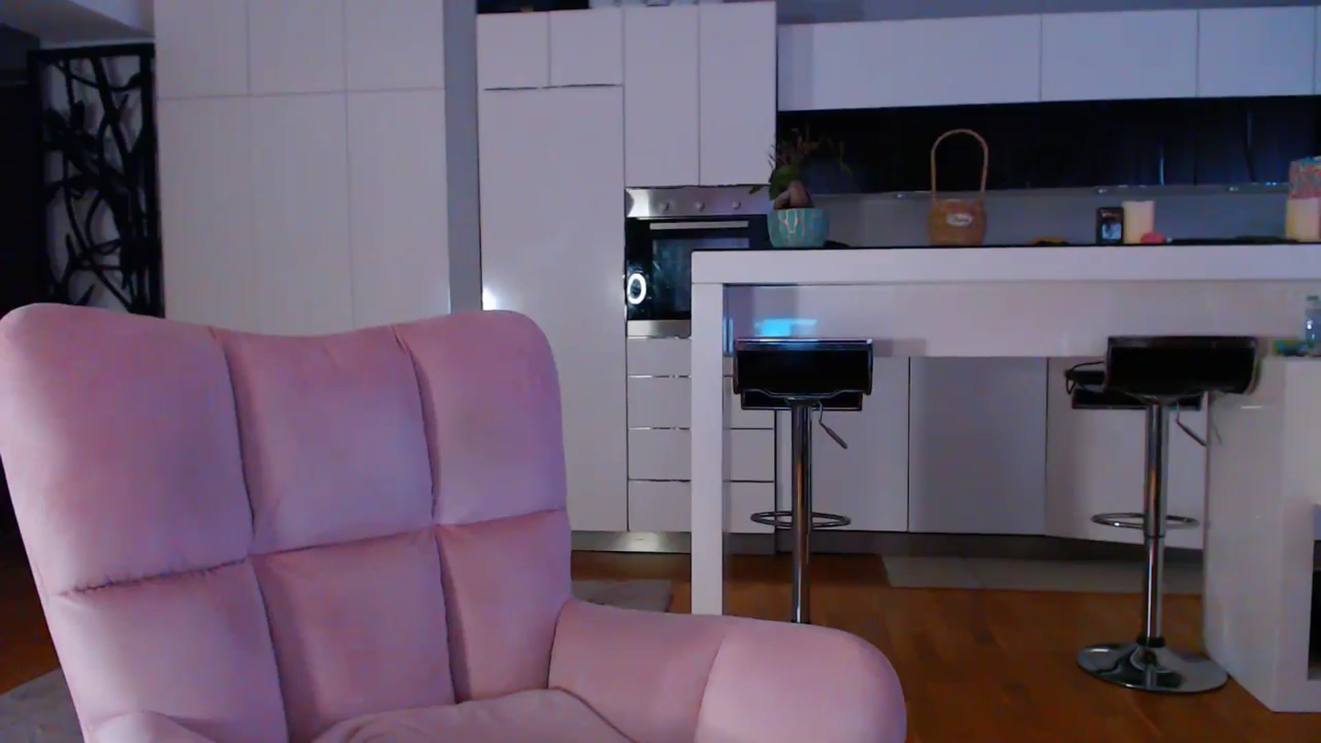 Gallery image thumbnail from D_y_y's myfreecams stream on, 05/08/2025, 04:41 image 7 of 20
