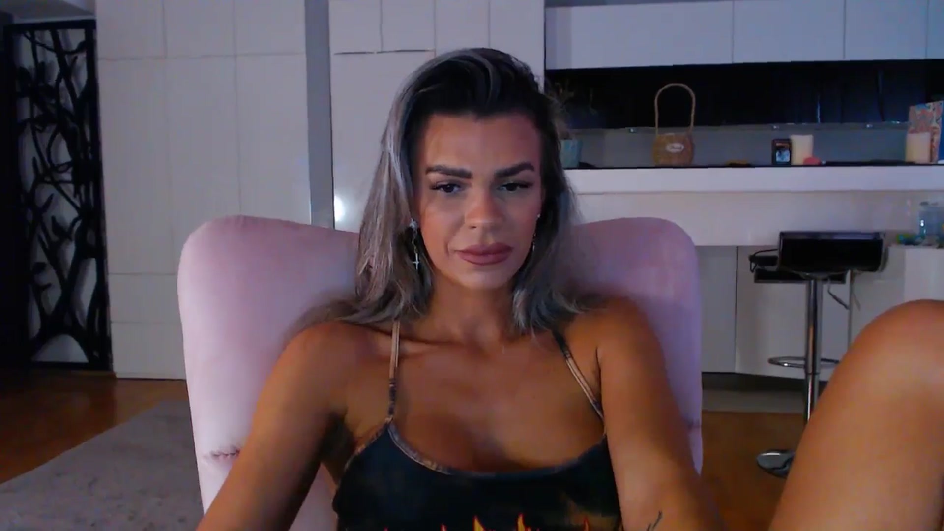 Gallery image thumbnail from D_y_y's myfreecams stream on, 05/08/2025, 04:41 image 2 of 20