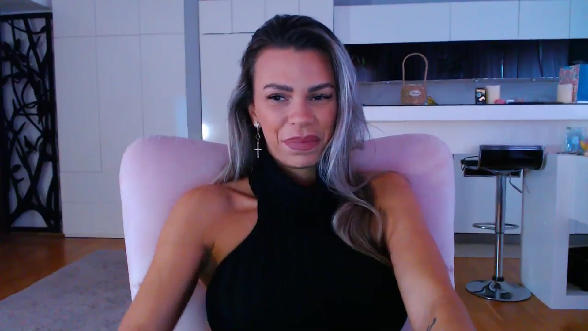 Gallery image thumbnail from D_y_y's myfreecams stream on, 05/11/2025, 03:54 image 16 of 20