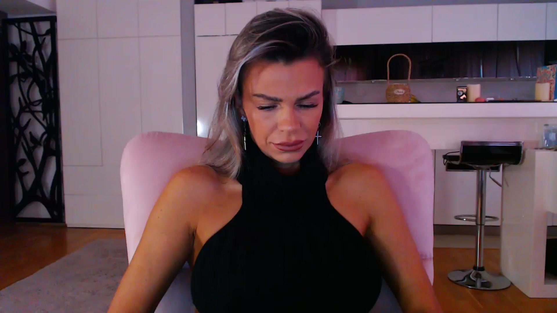 Gallery image thumbnail from D_y_y's myfreecams stream on, 05/11/2025, 03:54 image 3 of 20