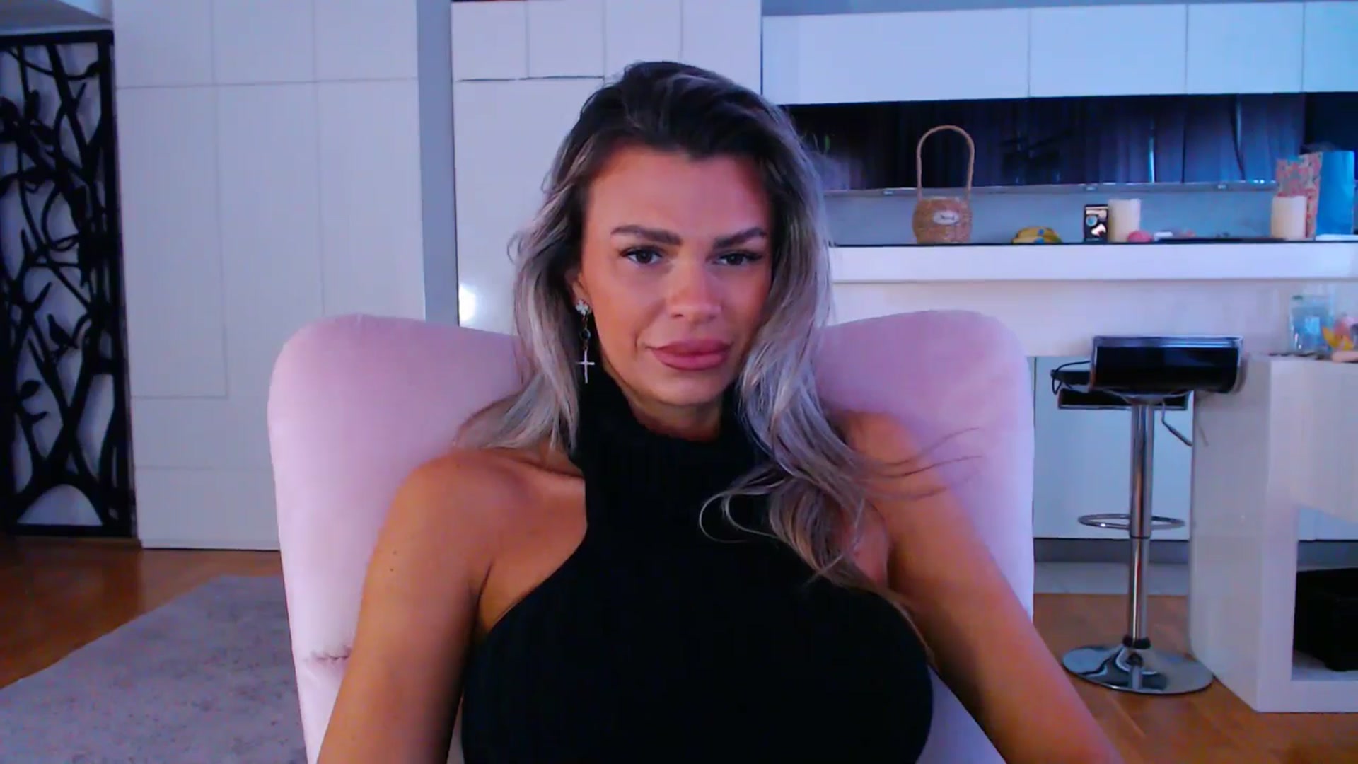 Gallery image thumbnail from D_y_y's myfreecams stream on, 05/11/2025, 04:41 image 14 of 20